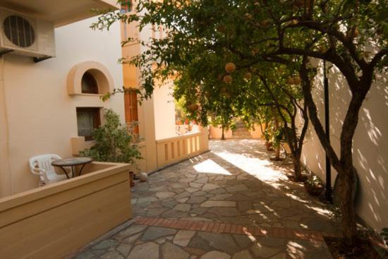 Aparthotel La Luna Stalida