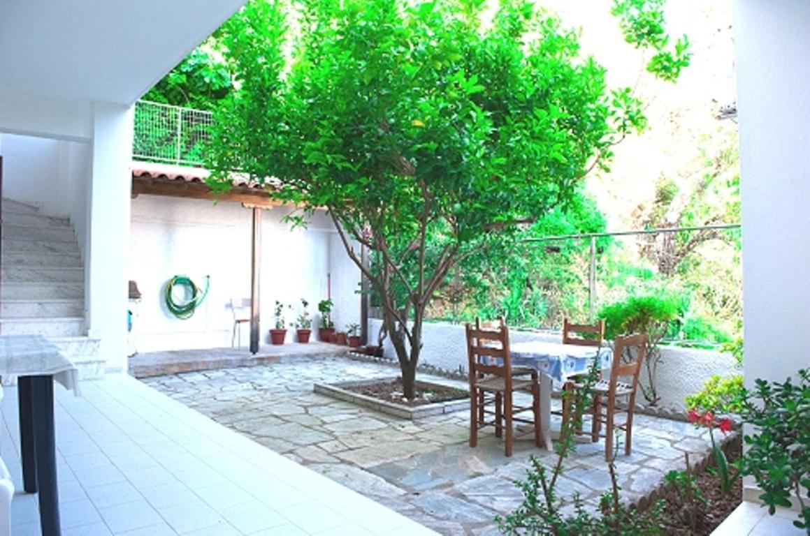 Apartment Syraina Skiathos Town
