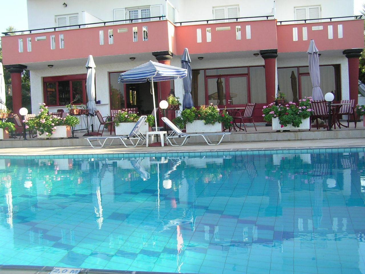 Aparthotel Knossos