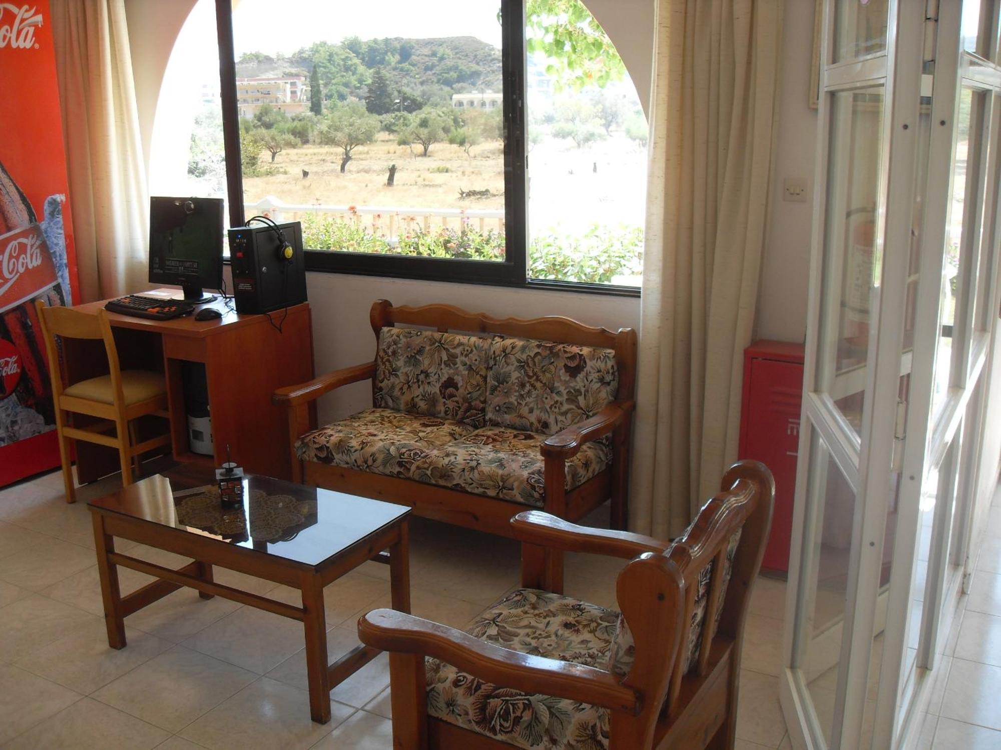 Aparthotel Vera 2*