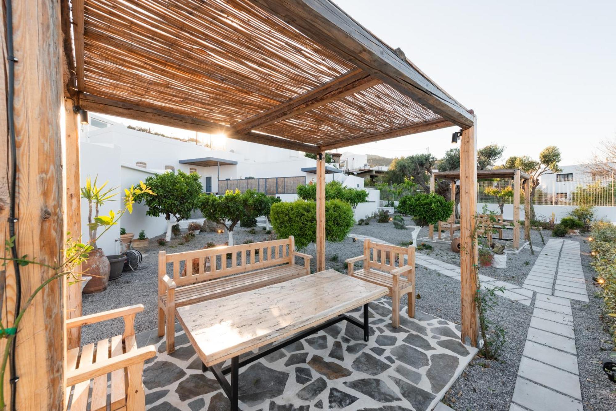 Square Luxury Kalathos