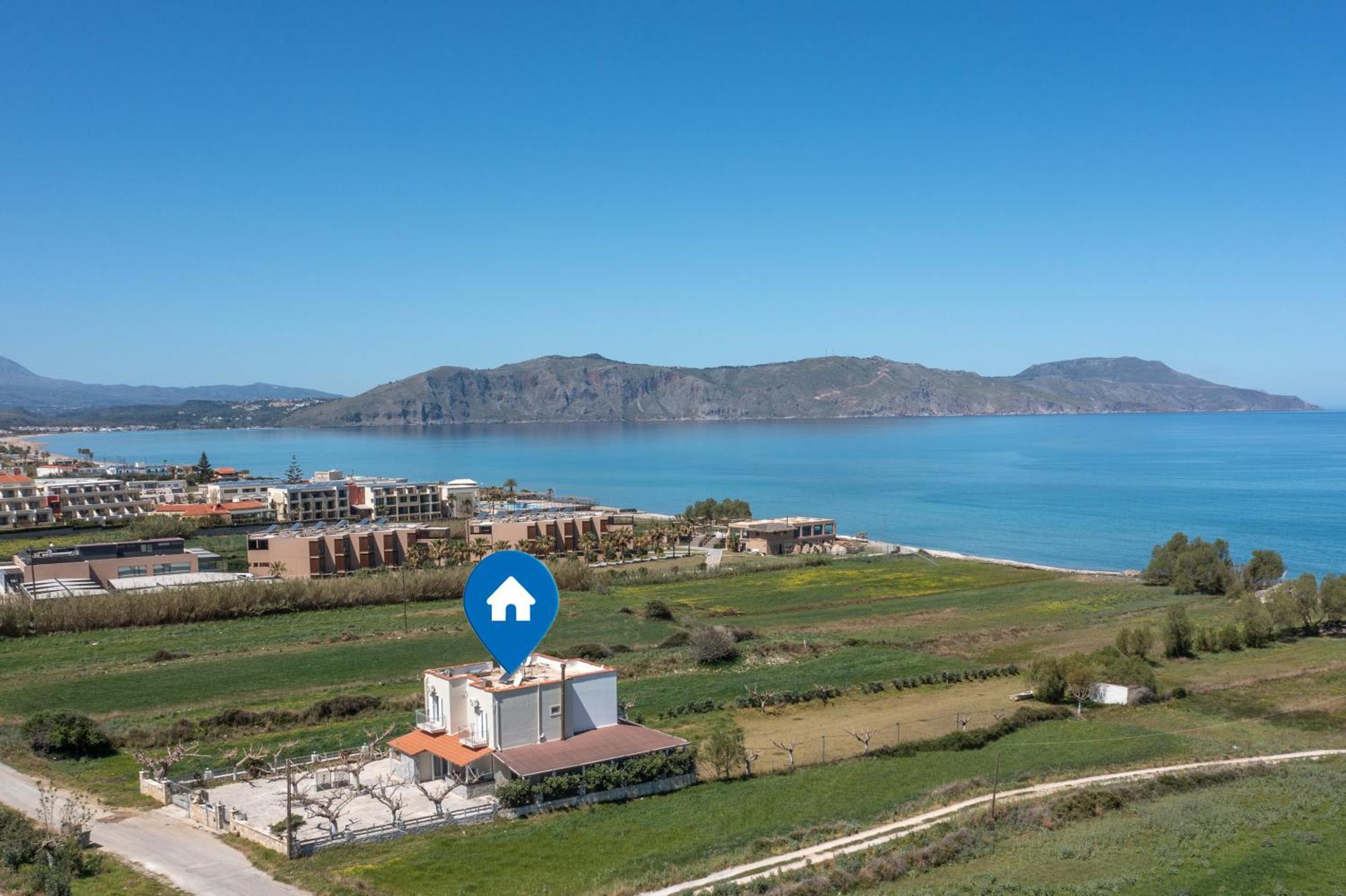 Apartment Beachfront Lux Dhramia