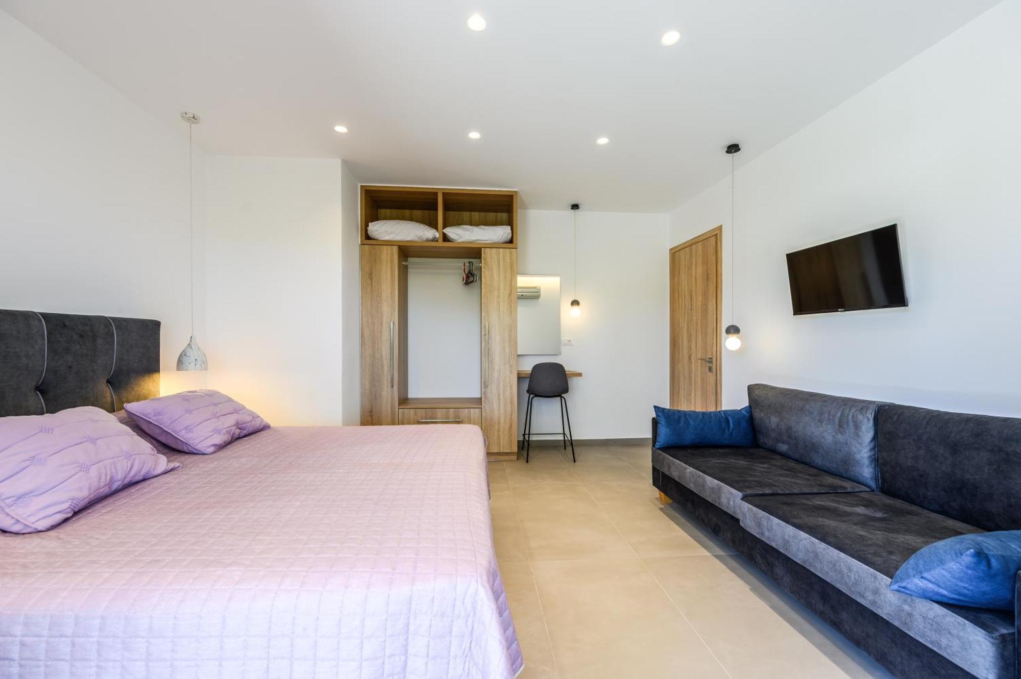 Beachfront Lux