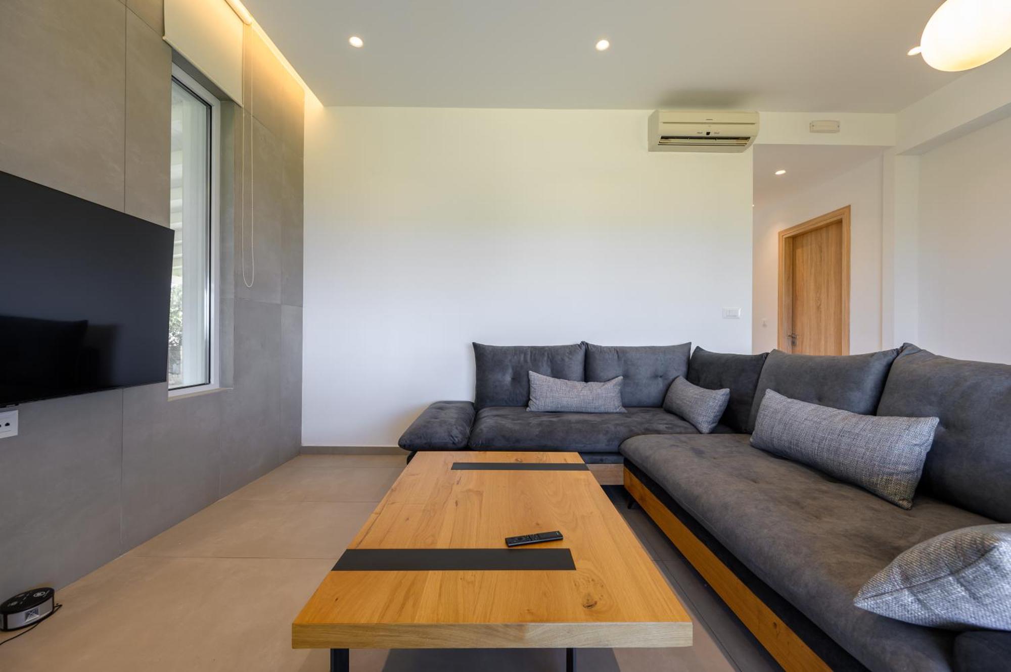 Beachfront Lux