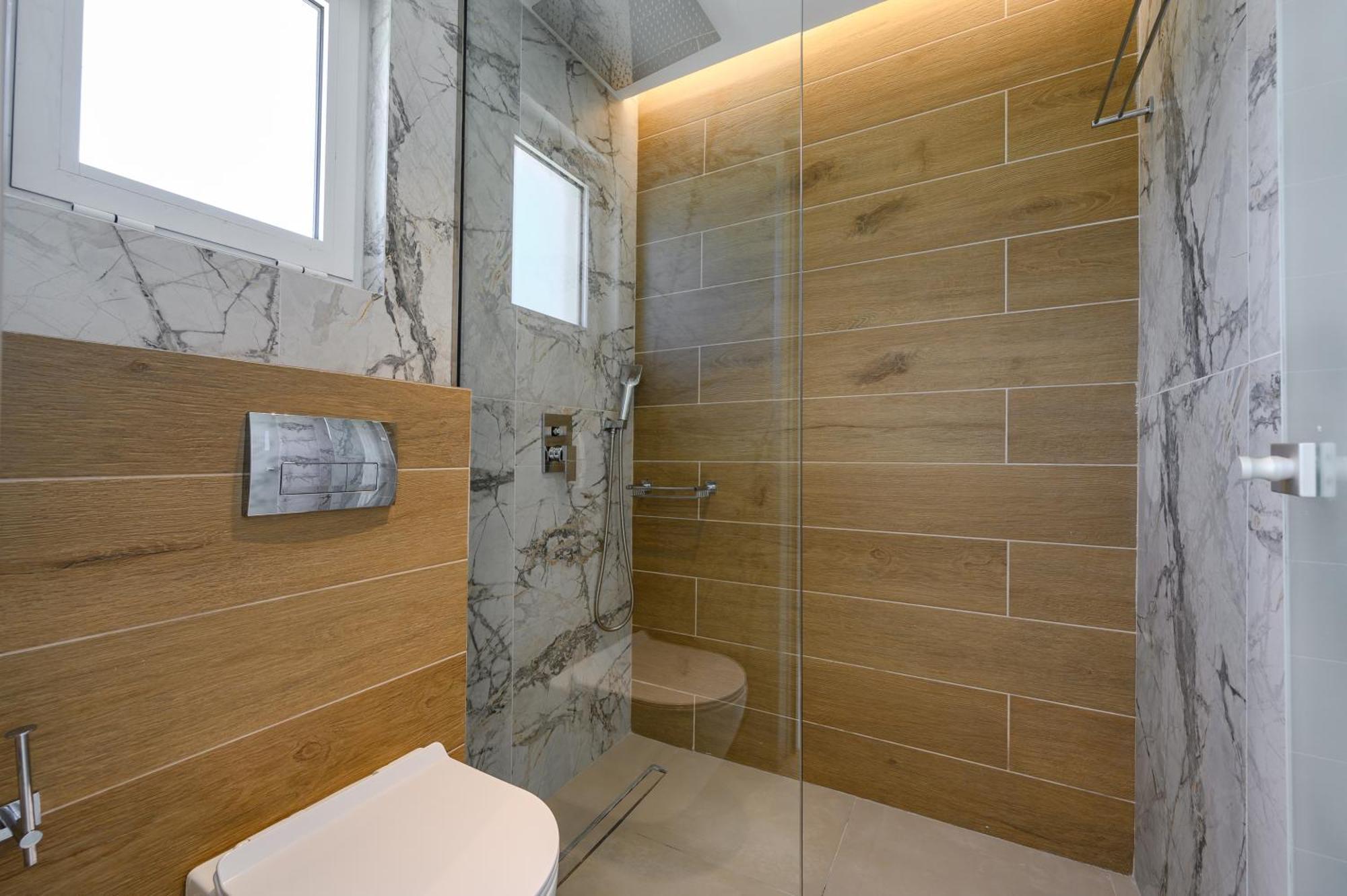 Beachfront Lux Dhramia