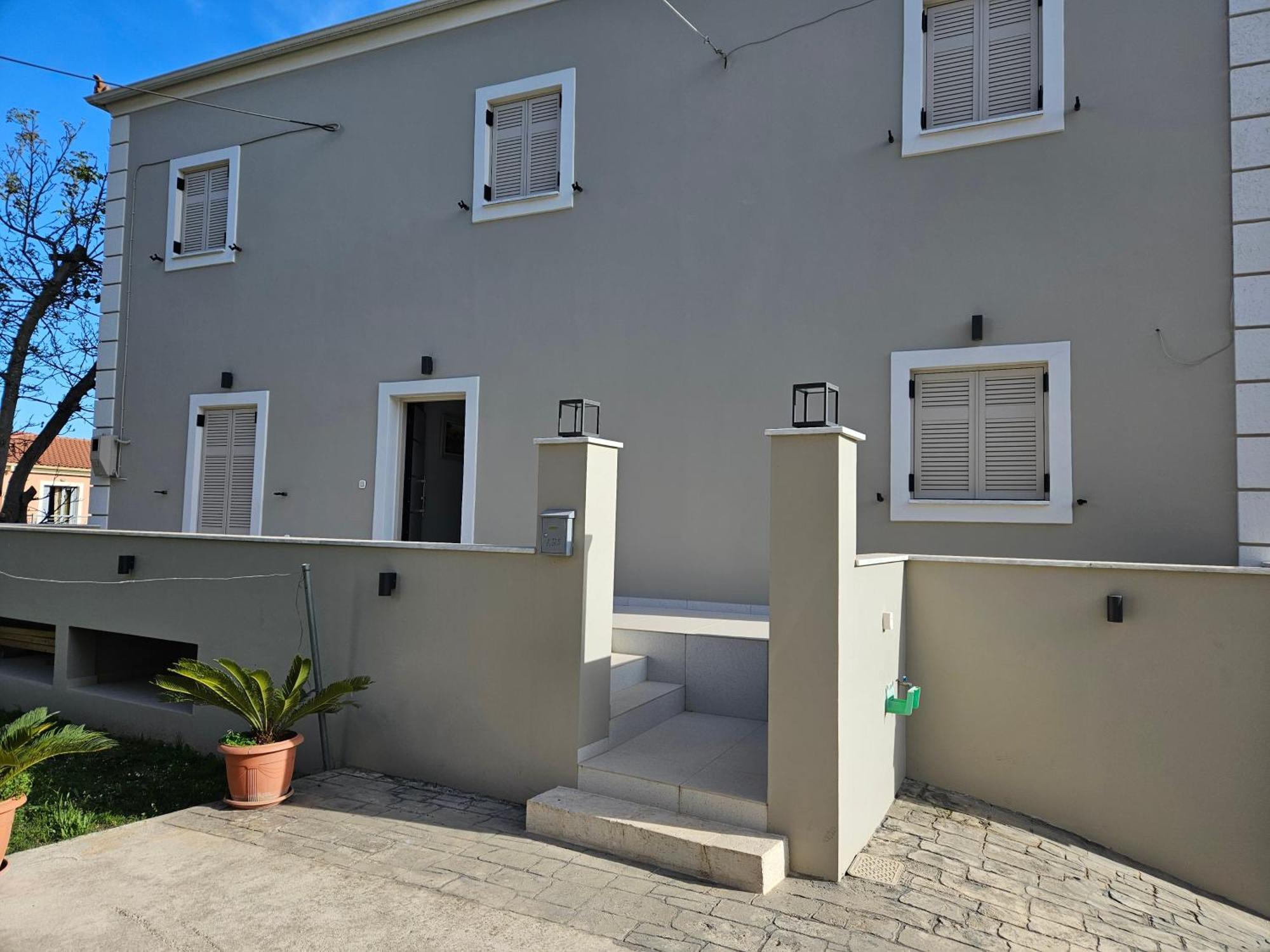 Apartment Grey Luxury House Ipsos
