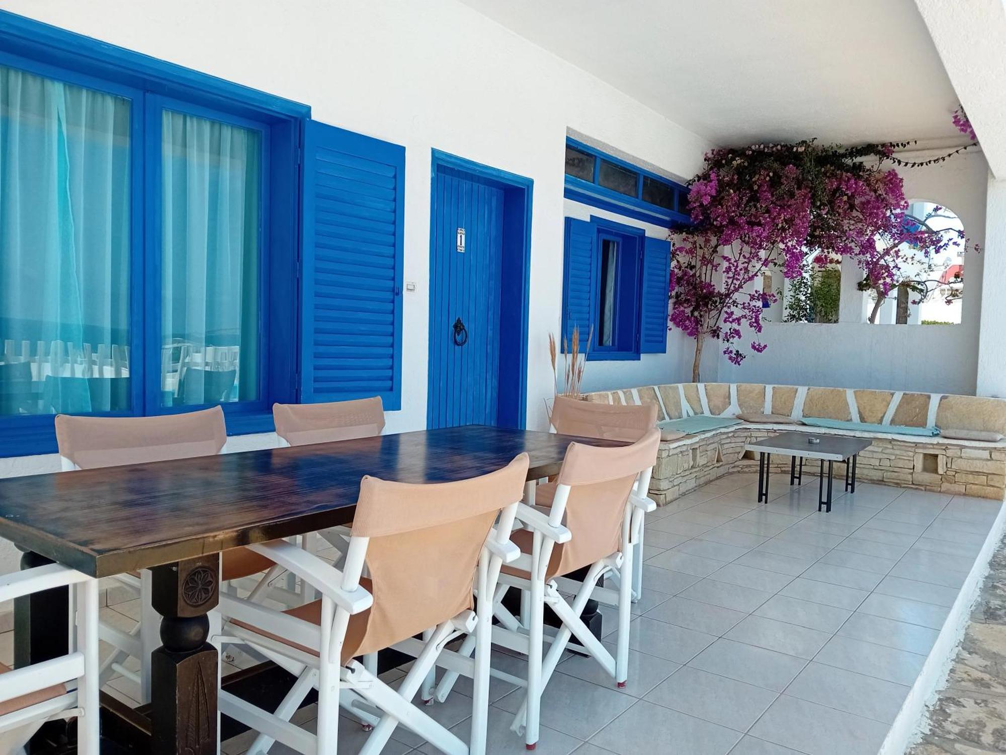 Gerani Aparthotel 2*