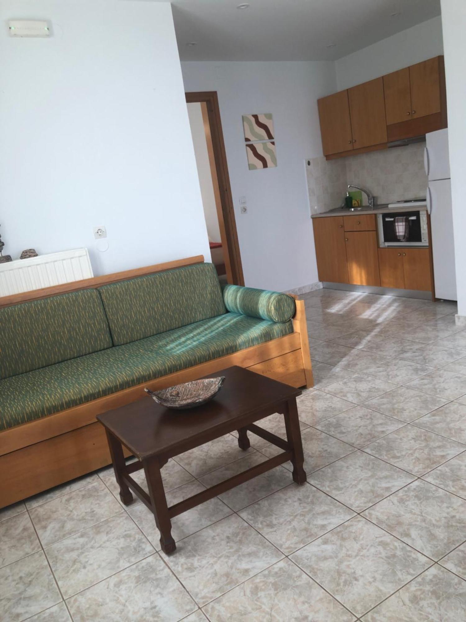 Chrisanthi & Apartment Plakias