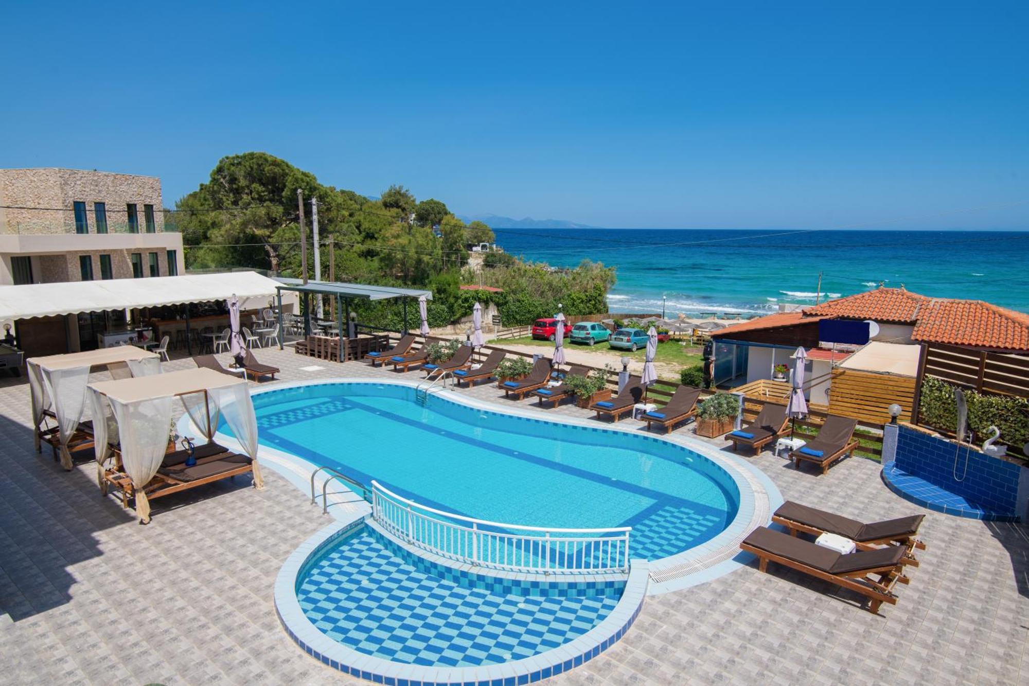 Amarylis Beachfront Studios Apartment Amoudi