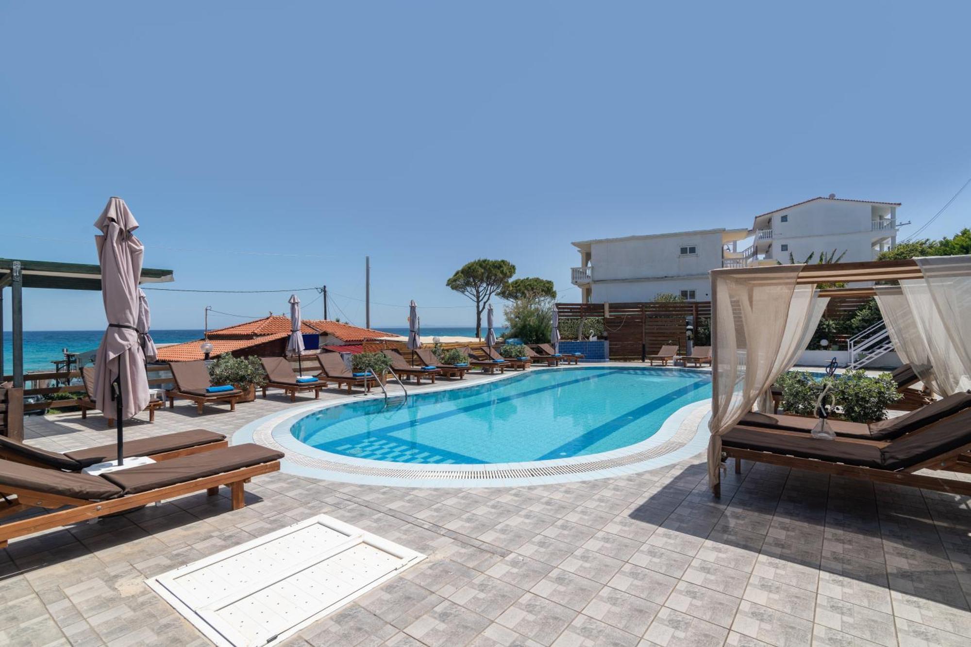 Amarylis Beachfront Studios Amoudi