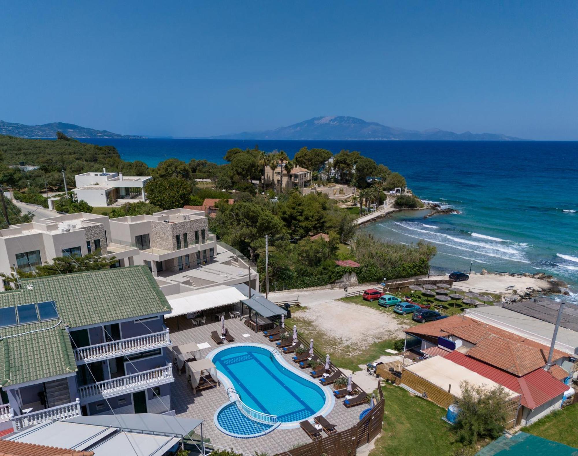 Apartment Amarylis Beachfront Studios *