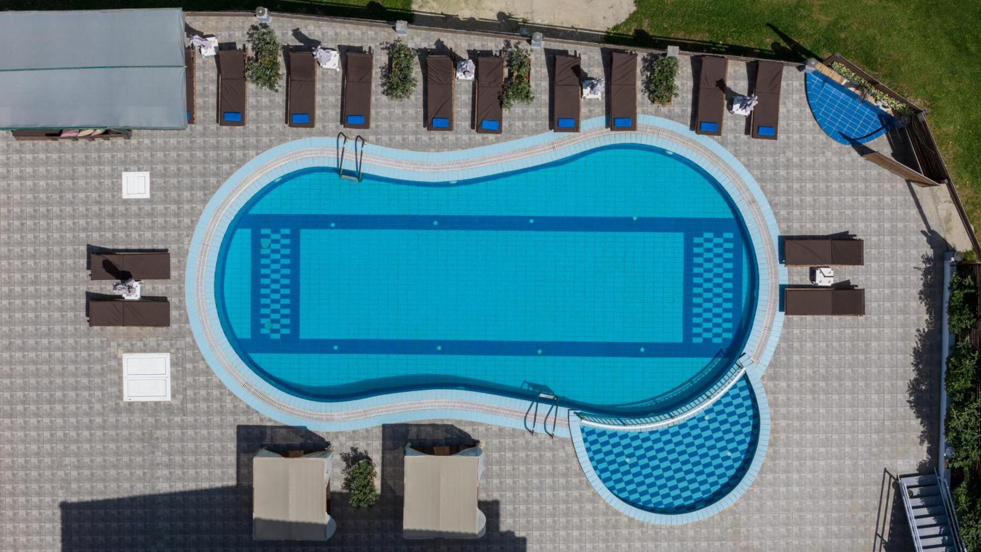 Amarylis Beachfront Studios Amoudi