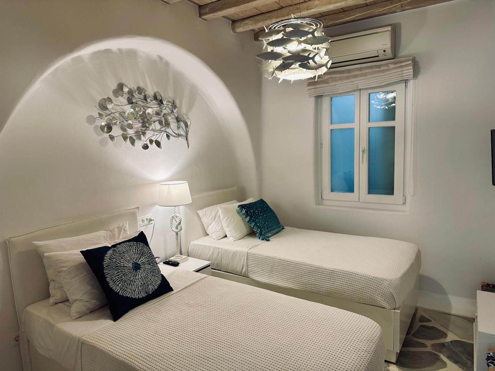 Helios Max * Mykonos Town