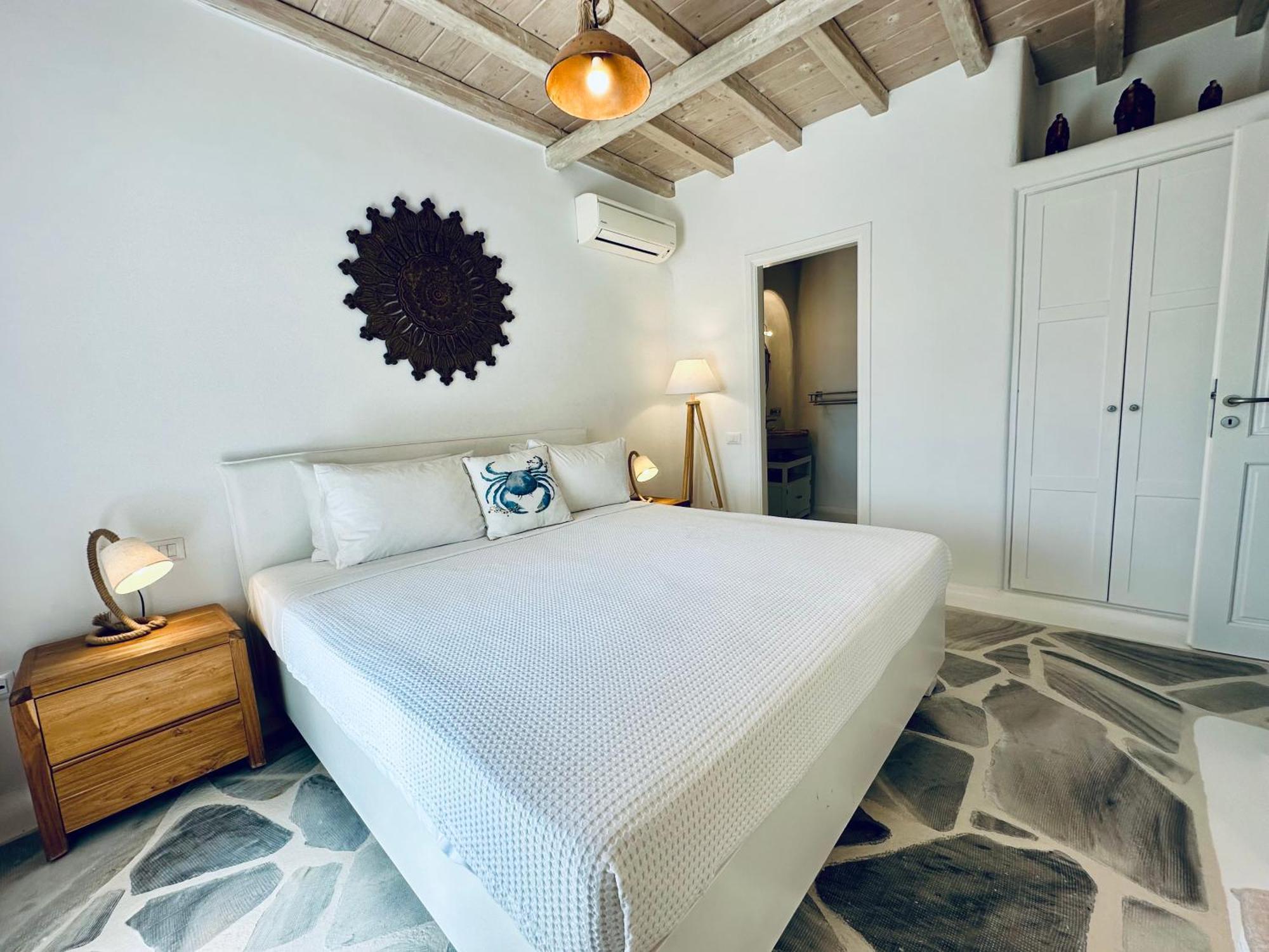 Helios Max Villa