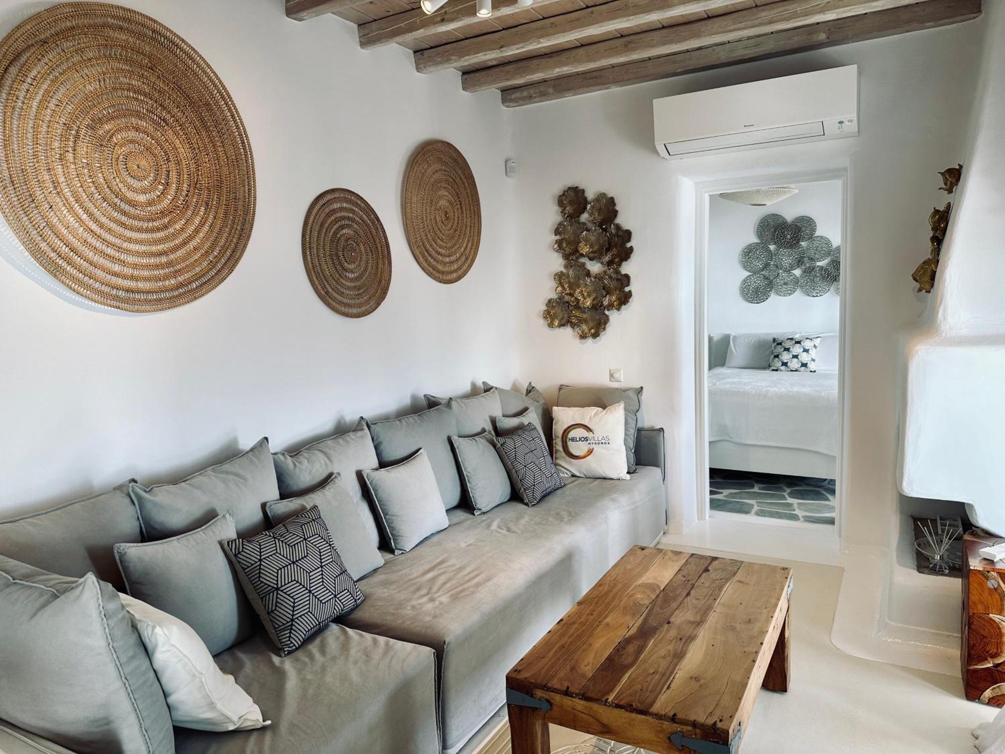 Villa Helios Max