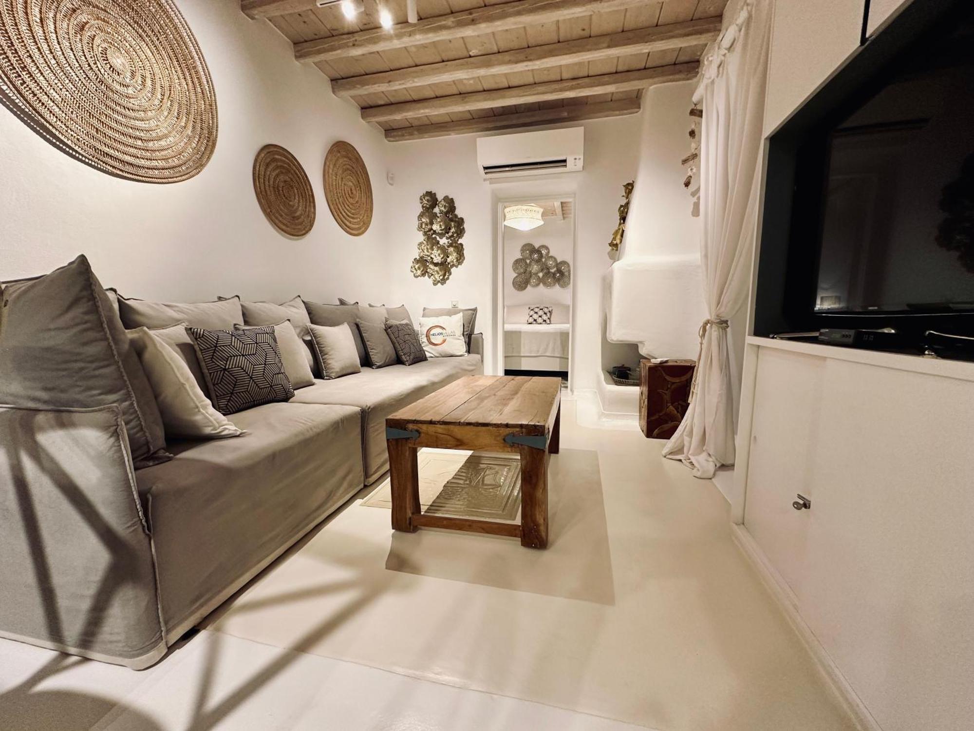 Villa Helios Max *