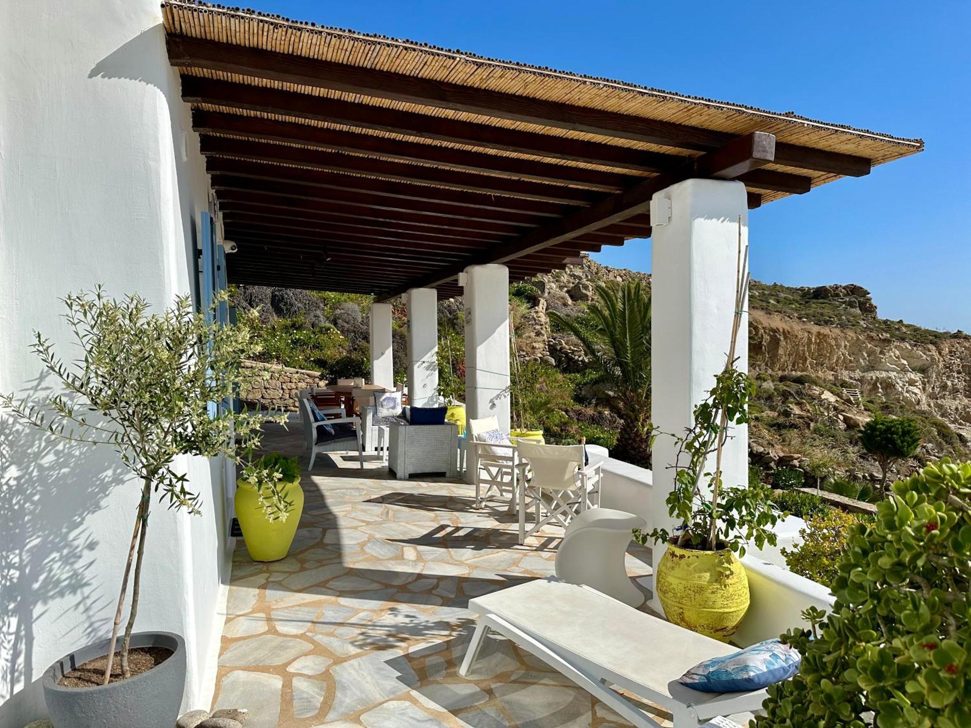 Helios Max Villa