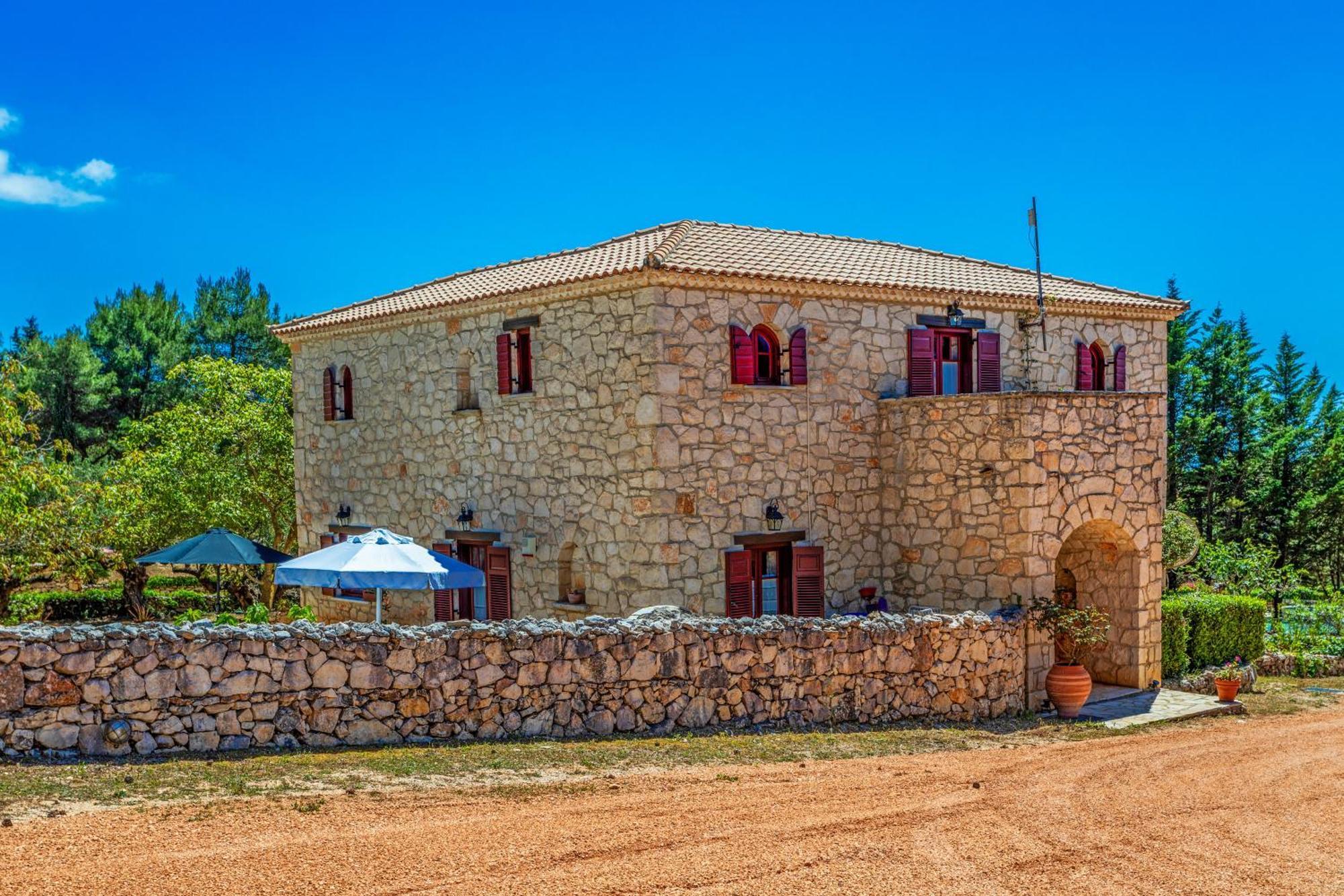 Villa Ira *