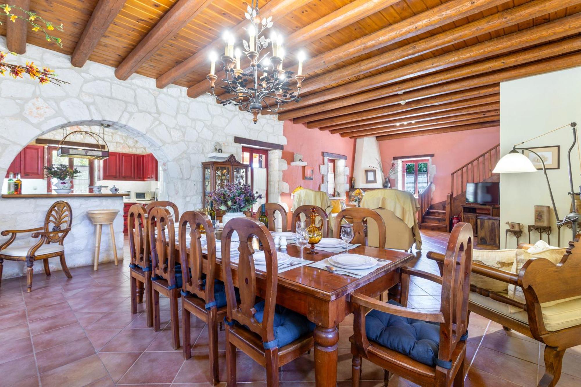 Ira Villa Agios Leon