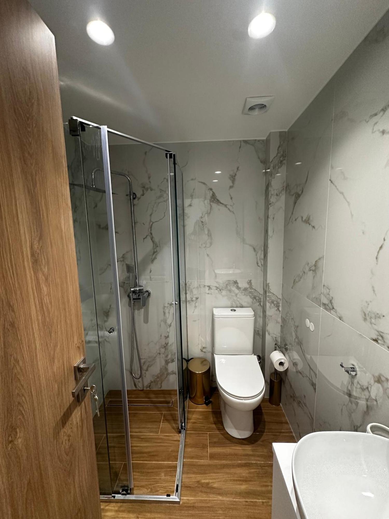 Floral Apartment *