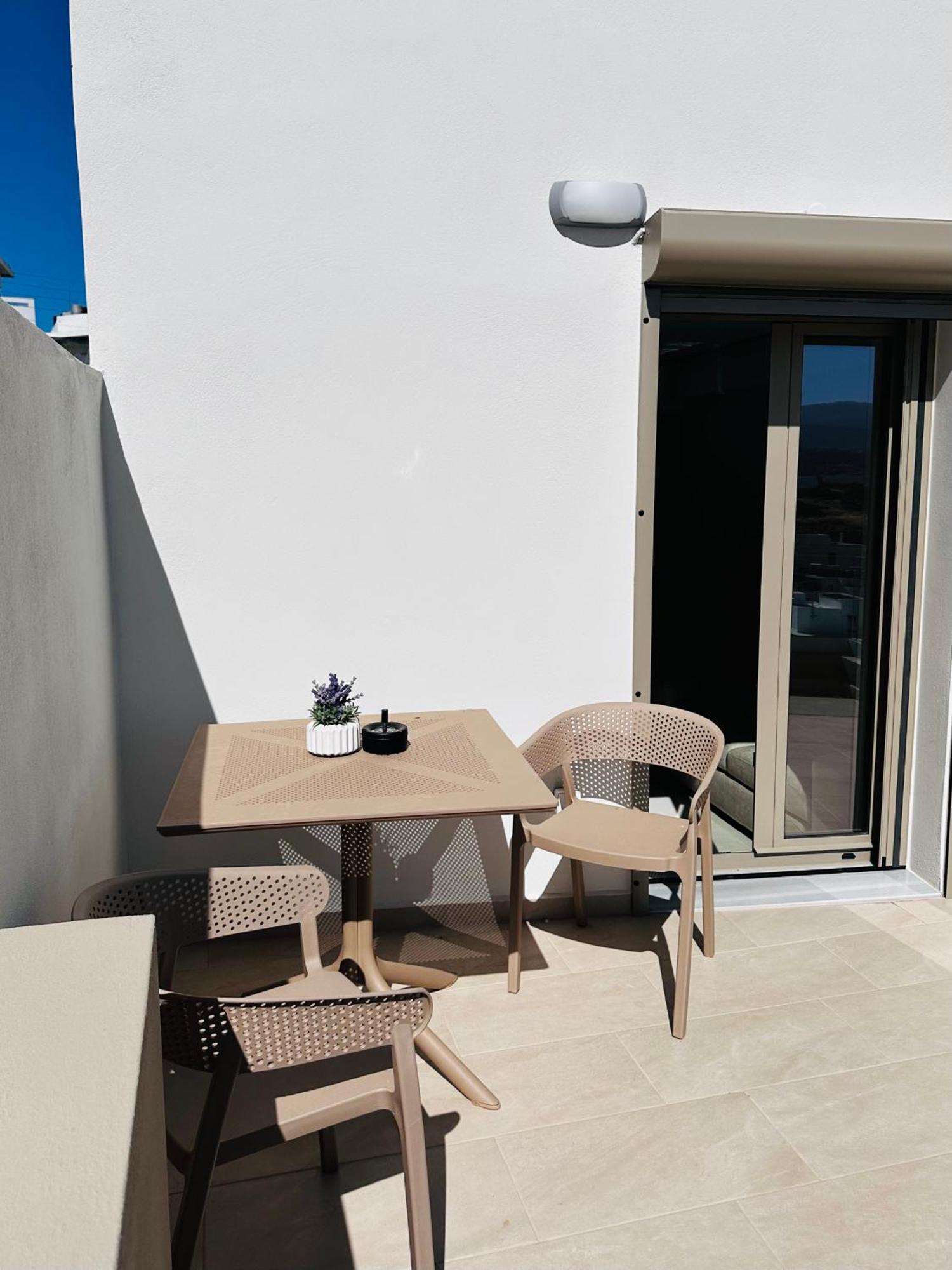Floral Apartment *