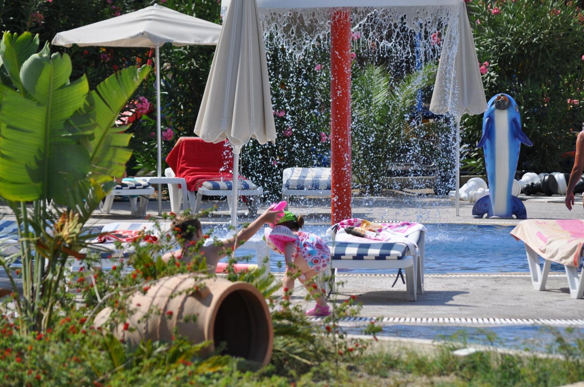 Aparthotel Matina Pefkos