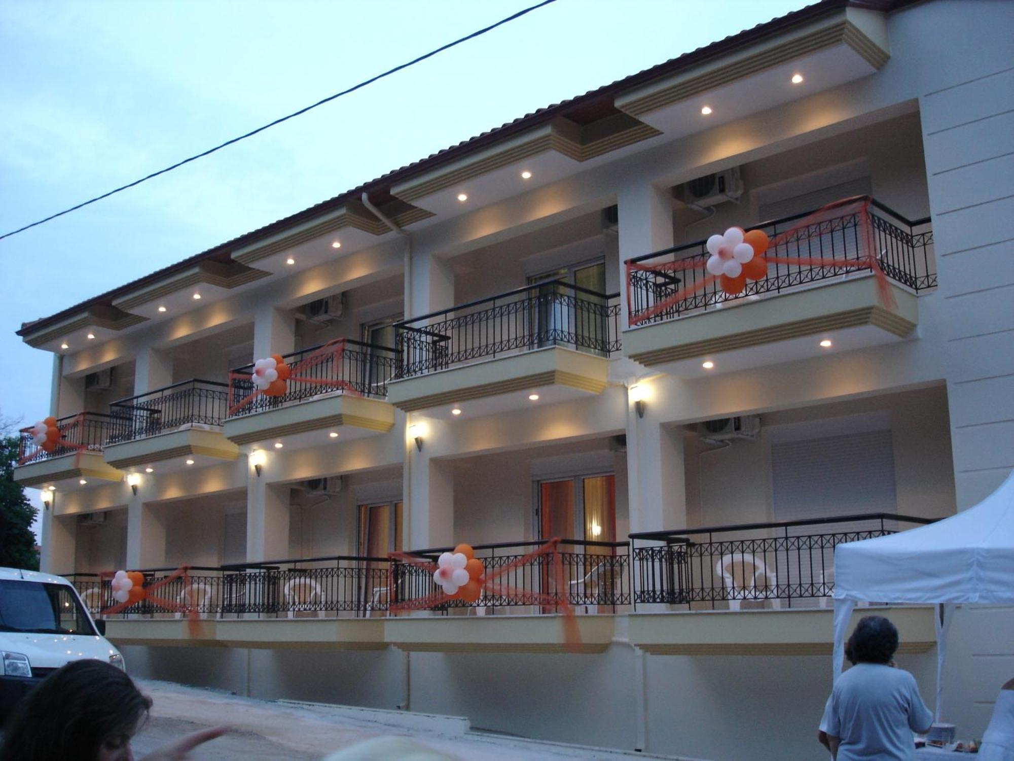 Loxandra Aparthotel 3*