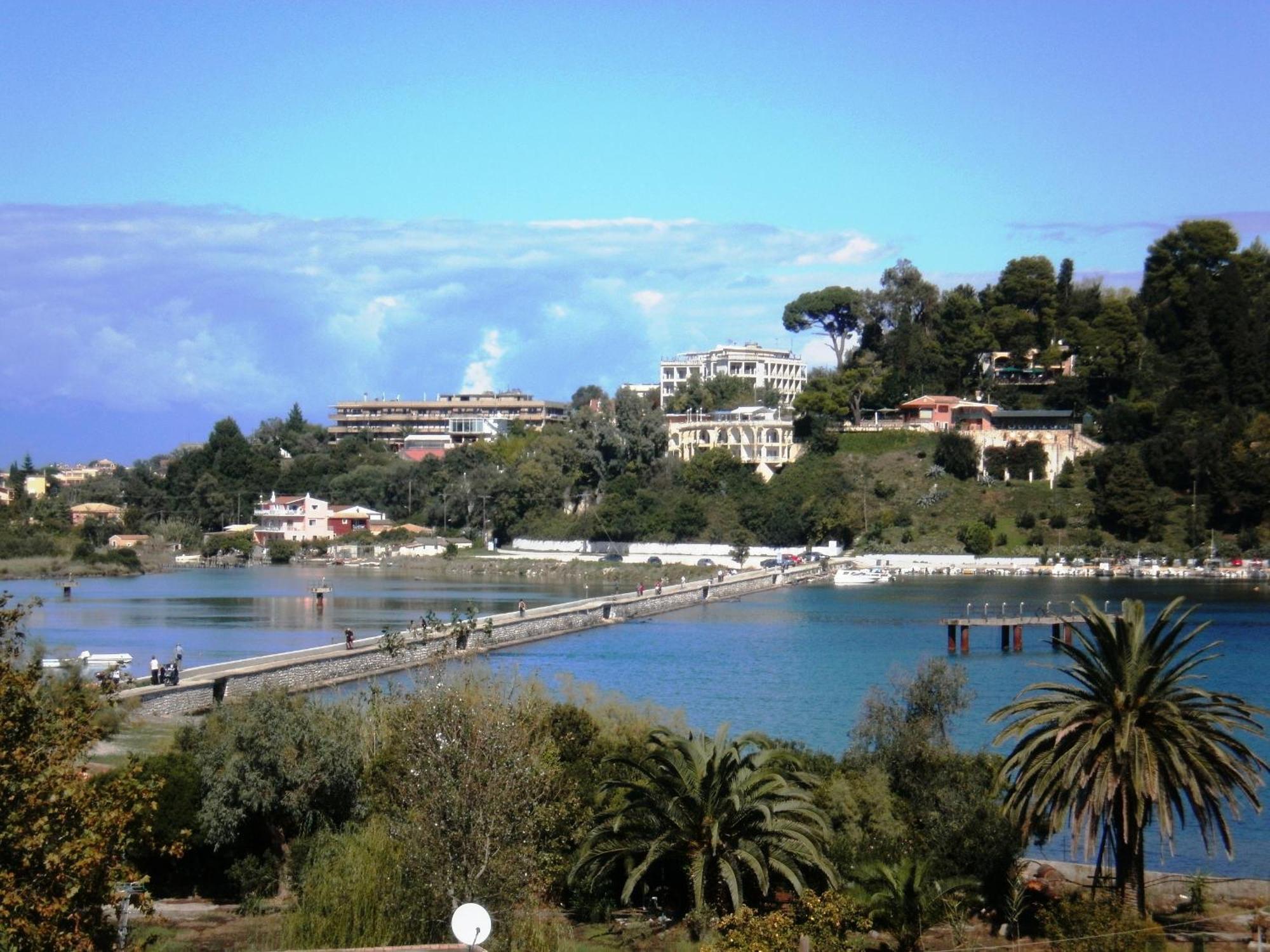 Hotel Perama Hotel