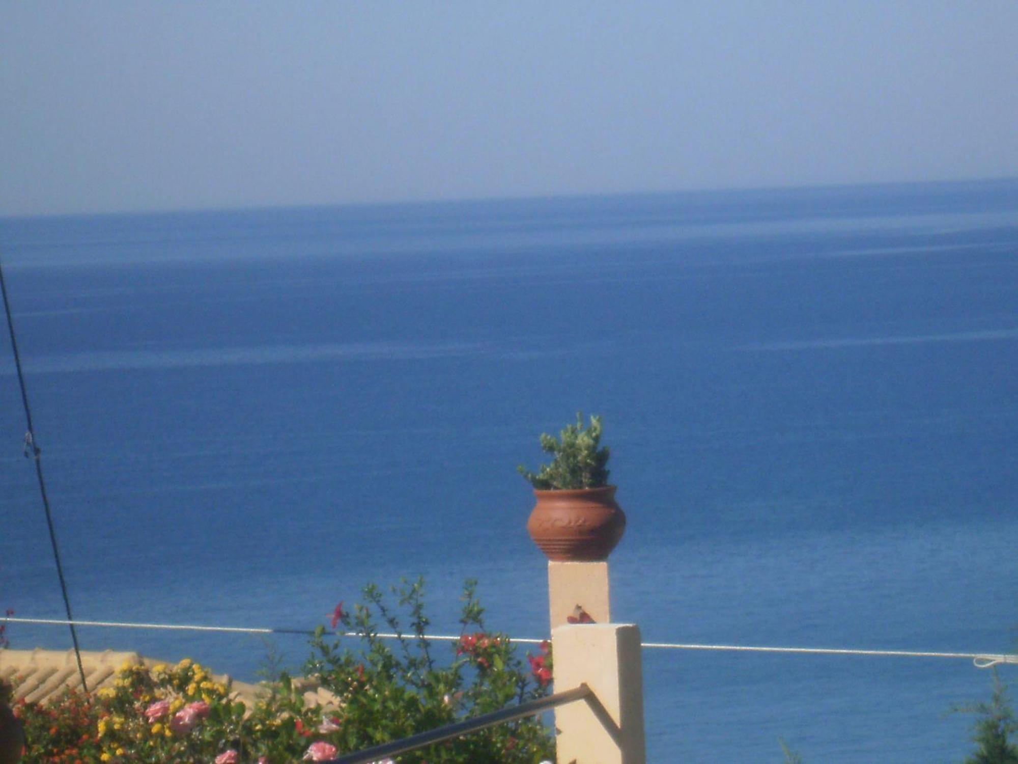 Alkioni Trapezaki (Kefalonia)