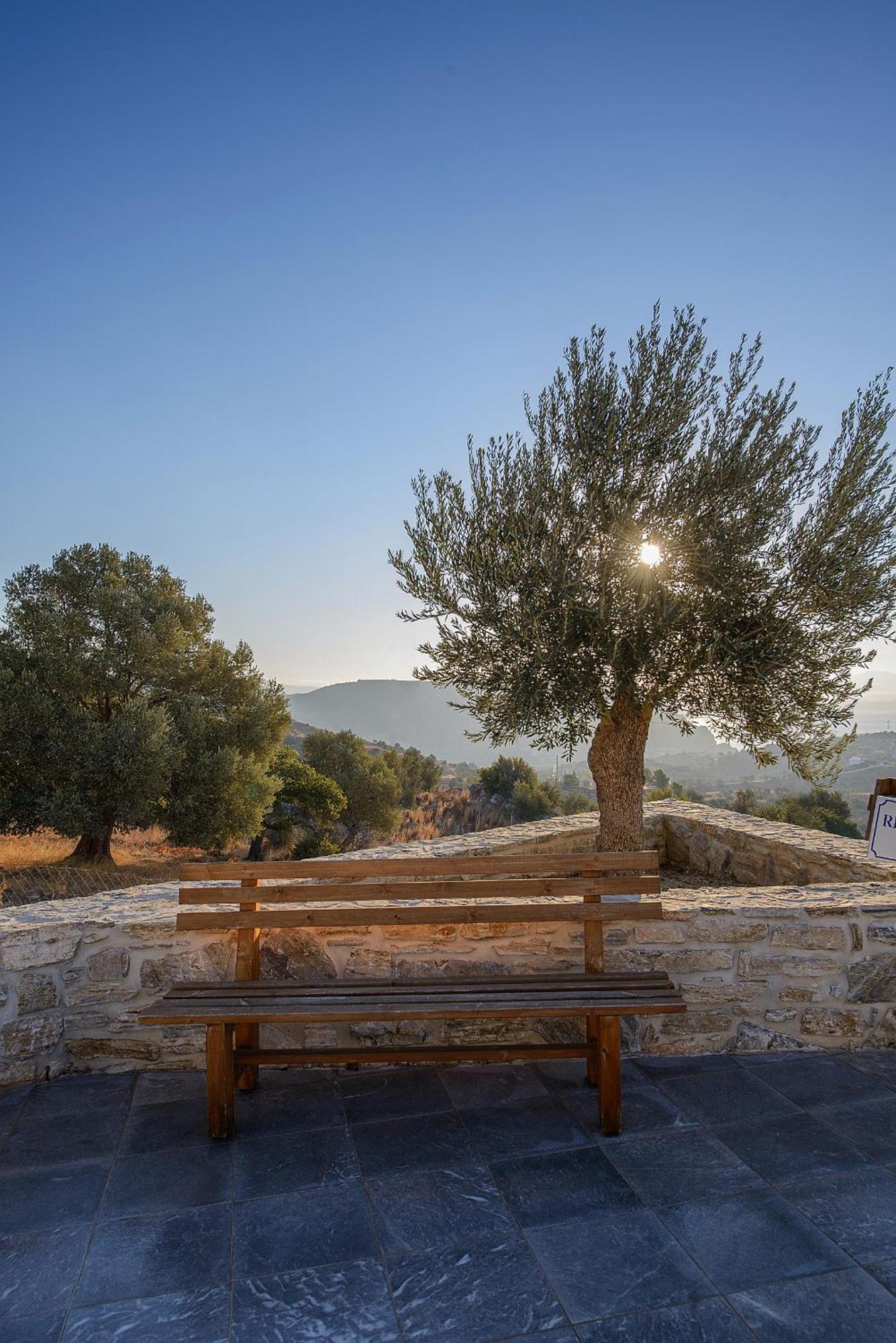 Lenikos 3*