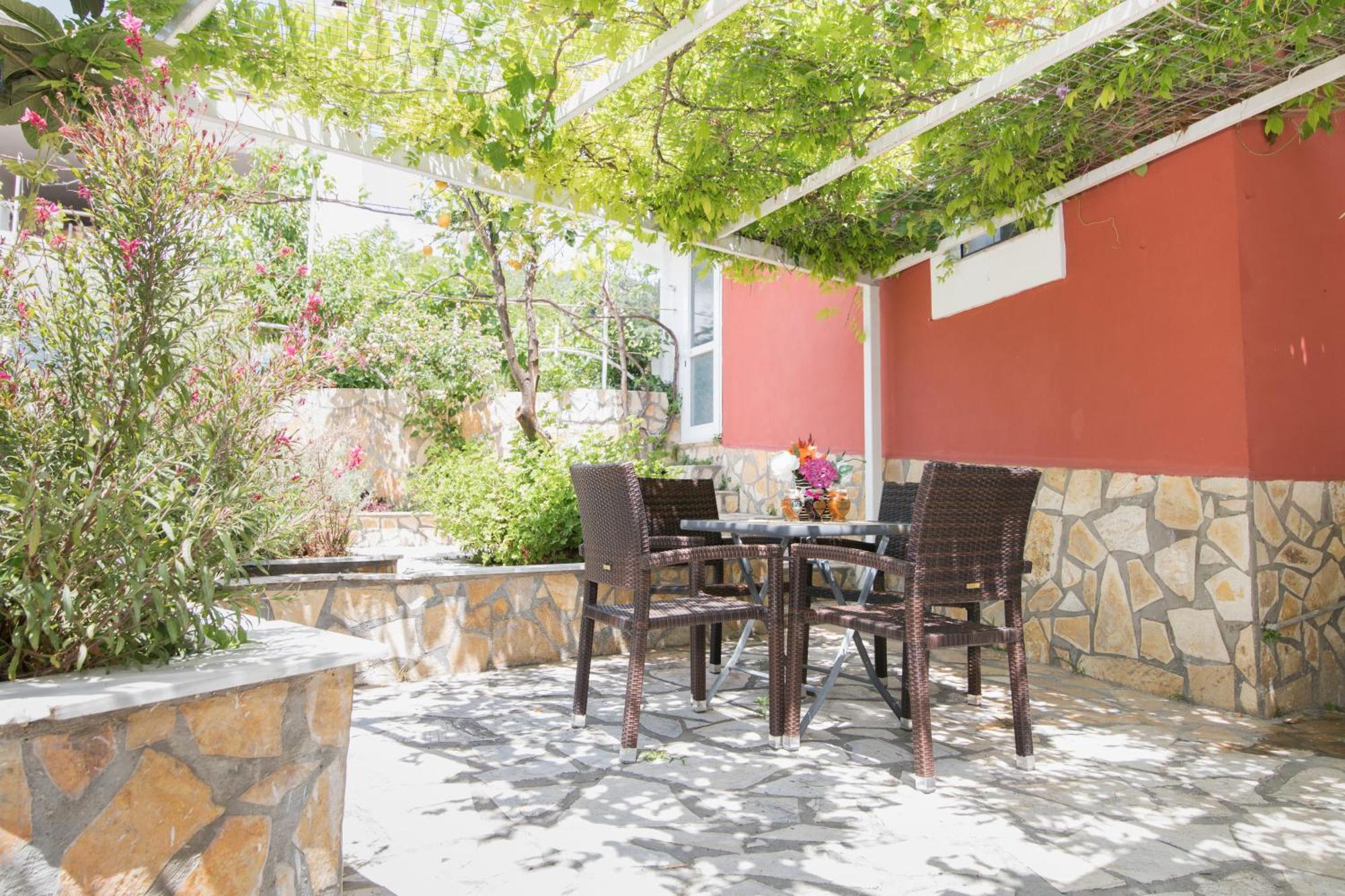 Pangalis Romantica Apartment