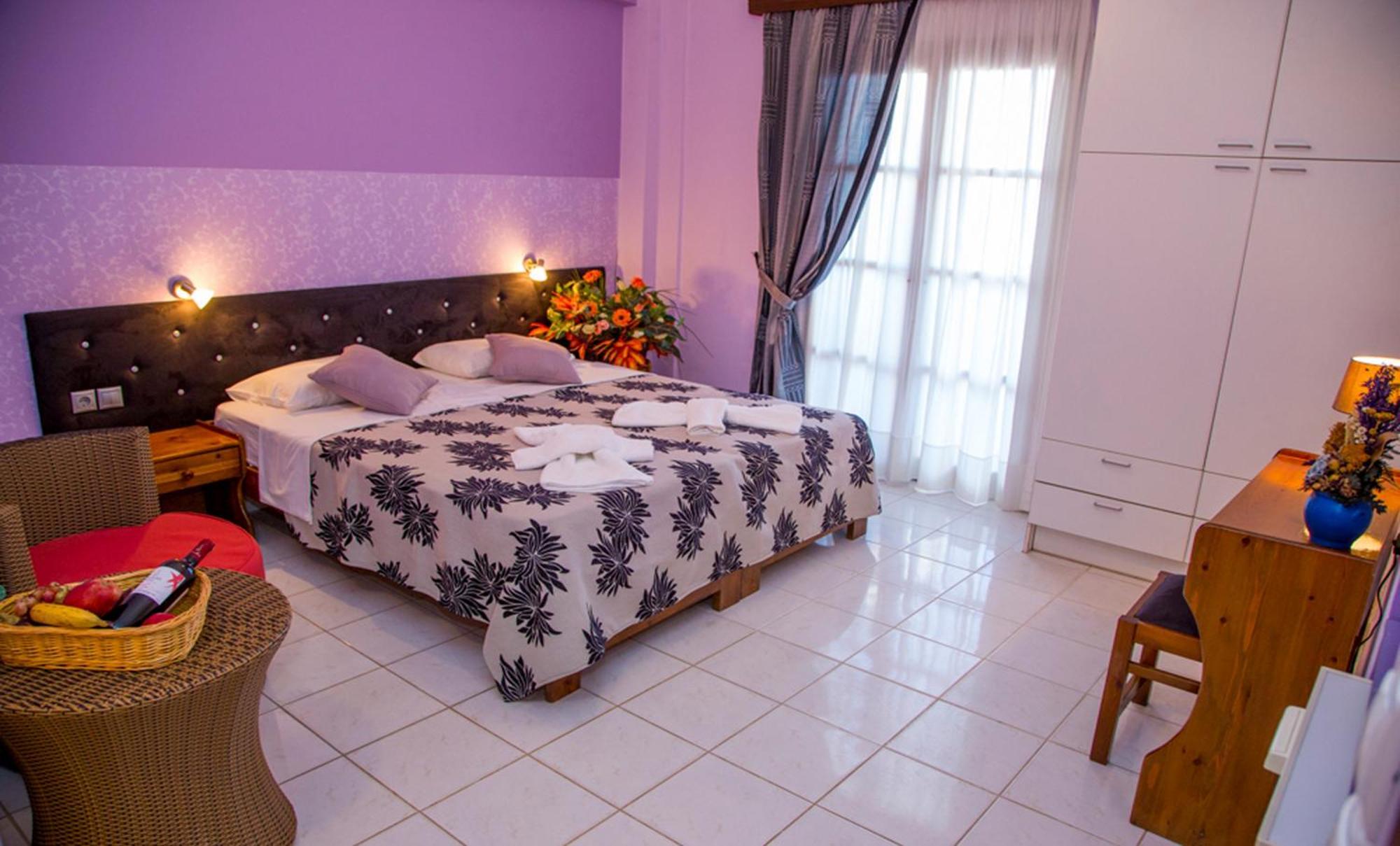Asterias Studios &
