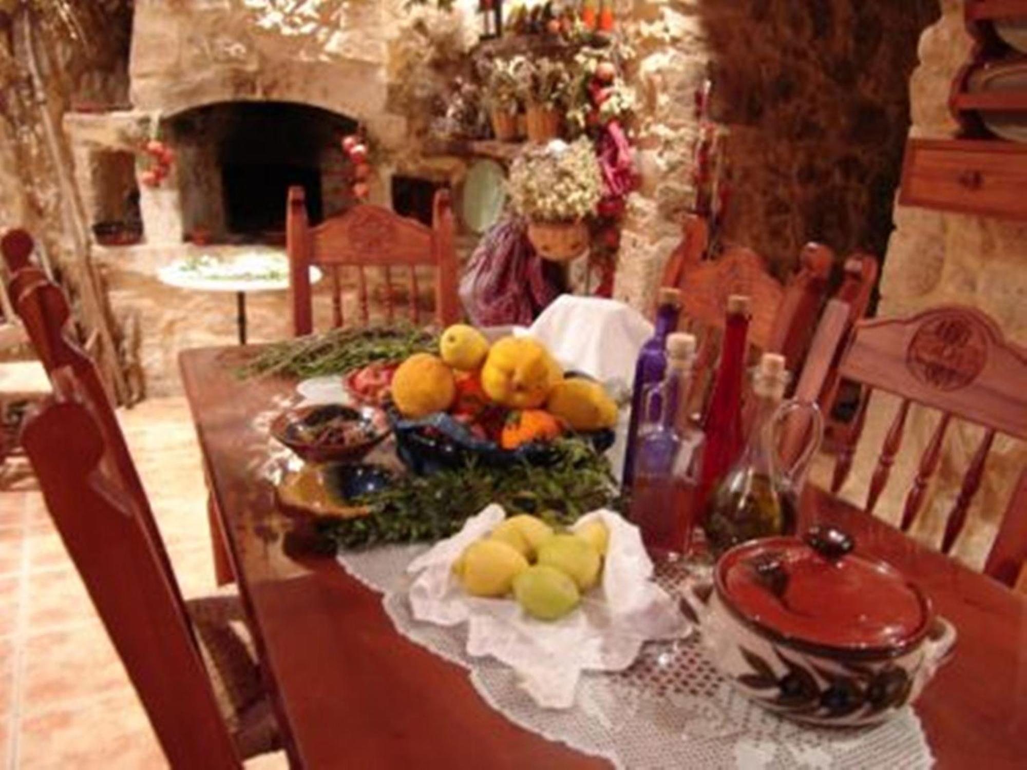 Kouriton House Country house *