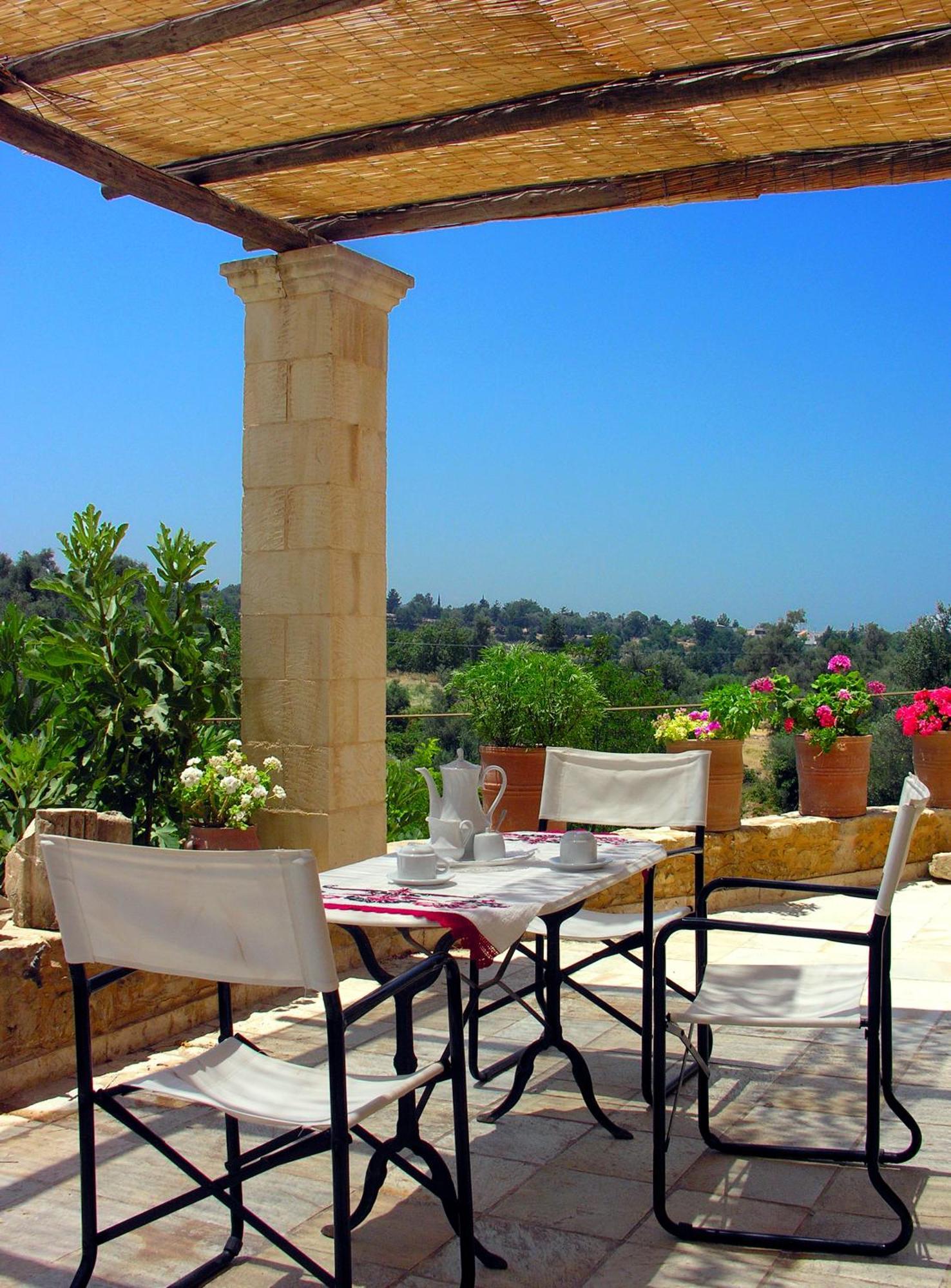 Kouriton House Country house