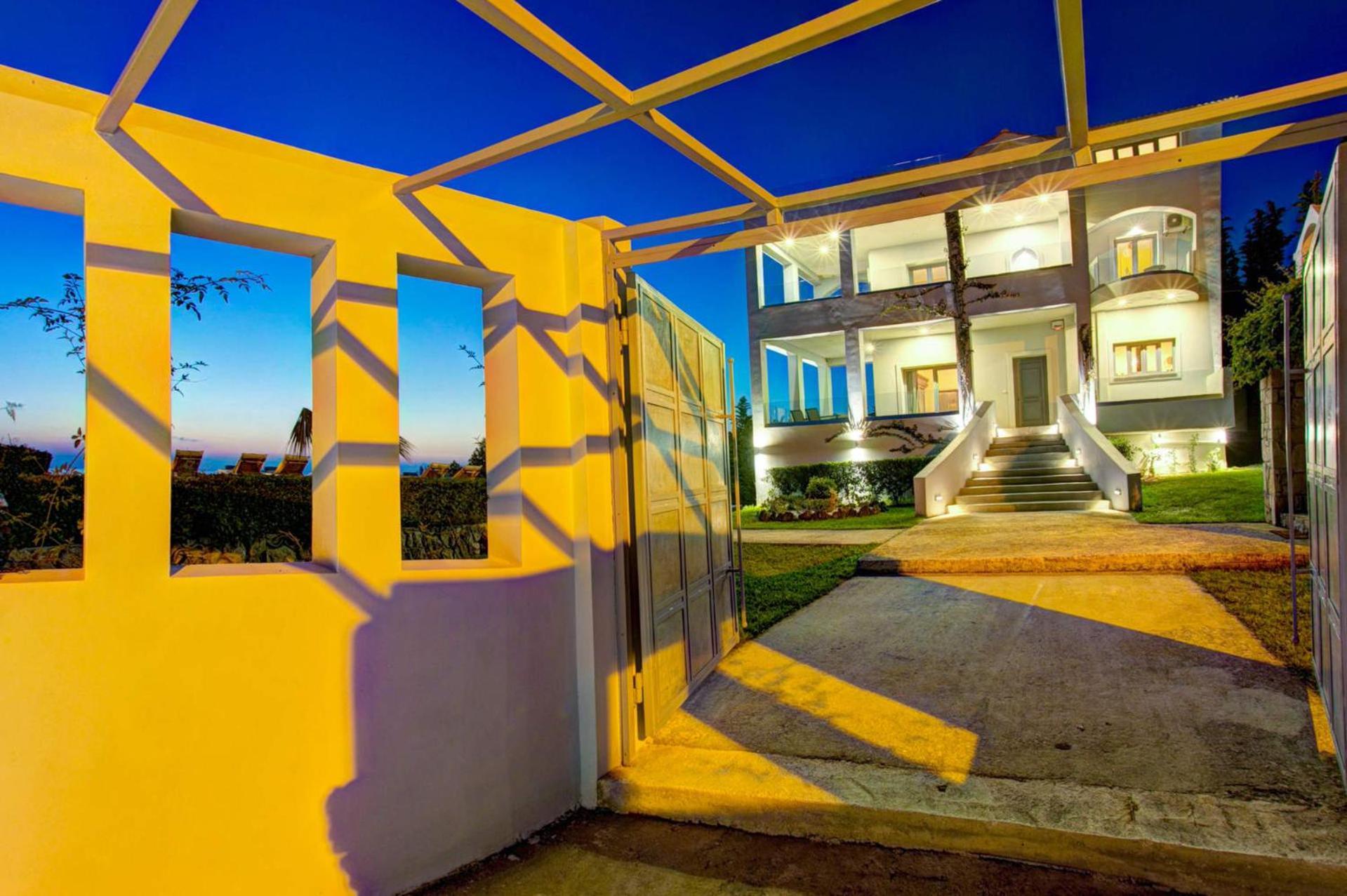 Villa Porto Dermata By *
