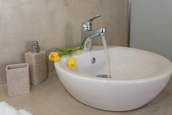 Dazzling Crete 3 Bedrooms Saffron Sunset Beachfront With Jacuzzi Brilliant Sea Views Chania * Kato Daratso