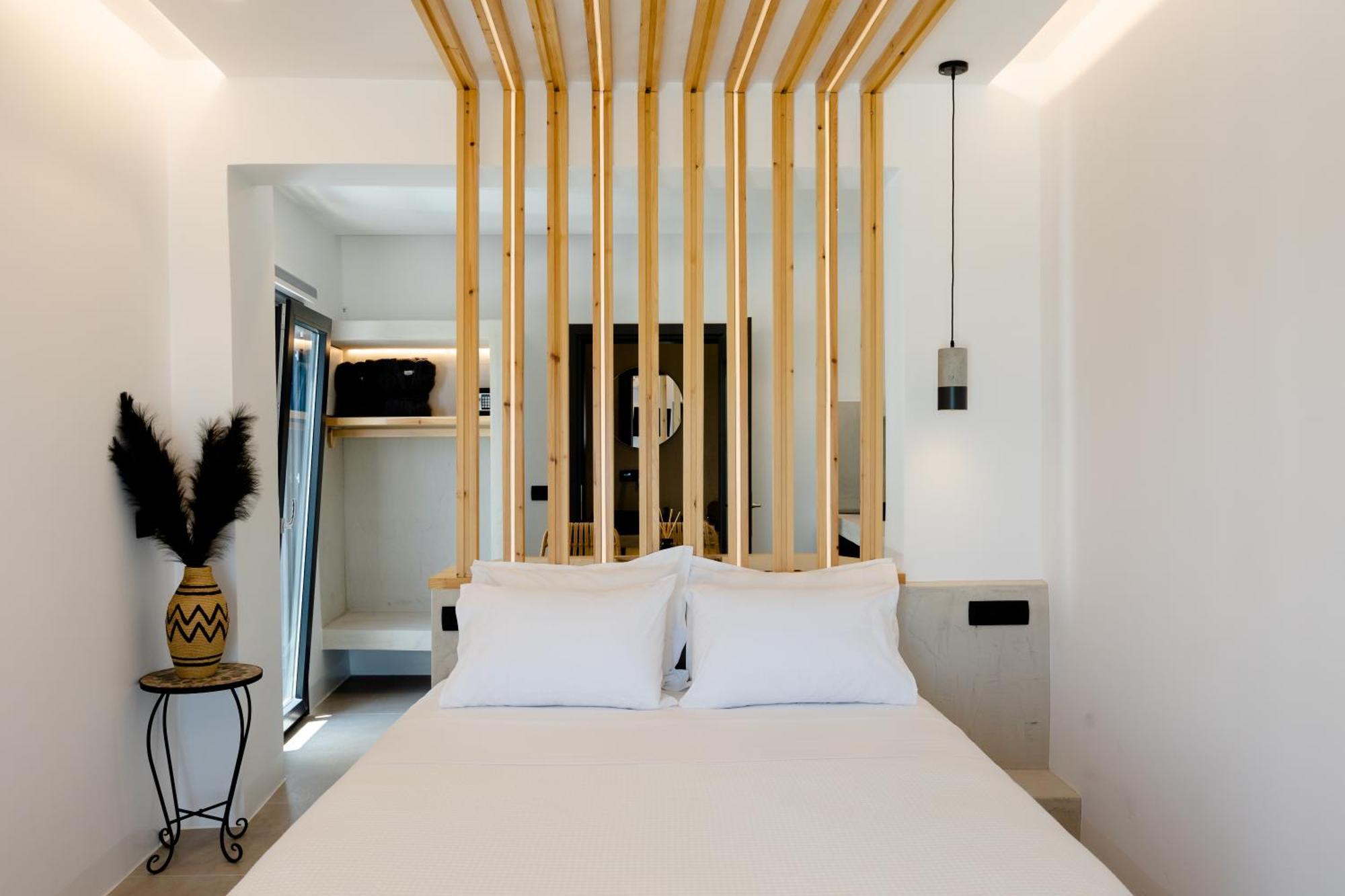 Lackos Luxury * Imerovigli (Santorini)