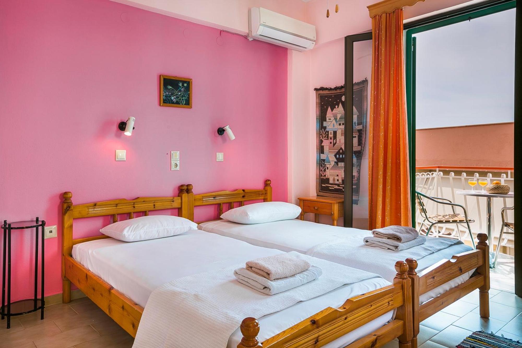 Guest house Oasis Complex