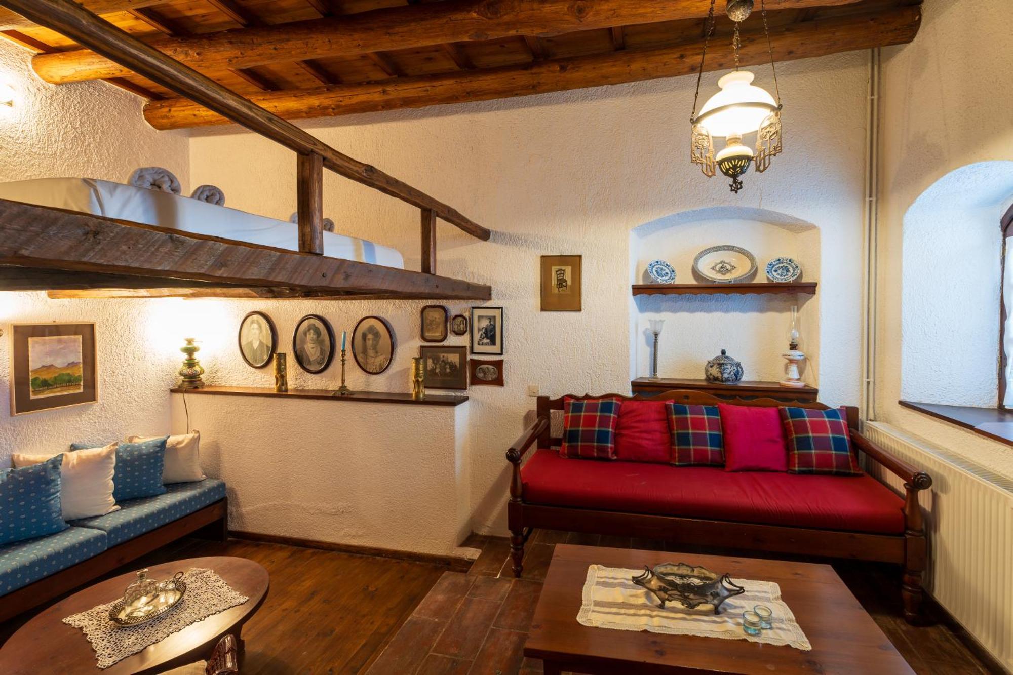 Ilianthos Traditional Maisonette Hersonissos (Crete)