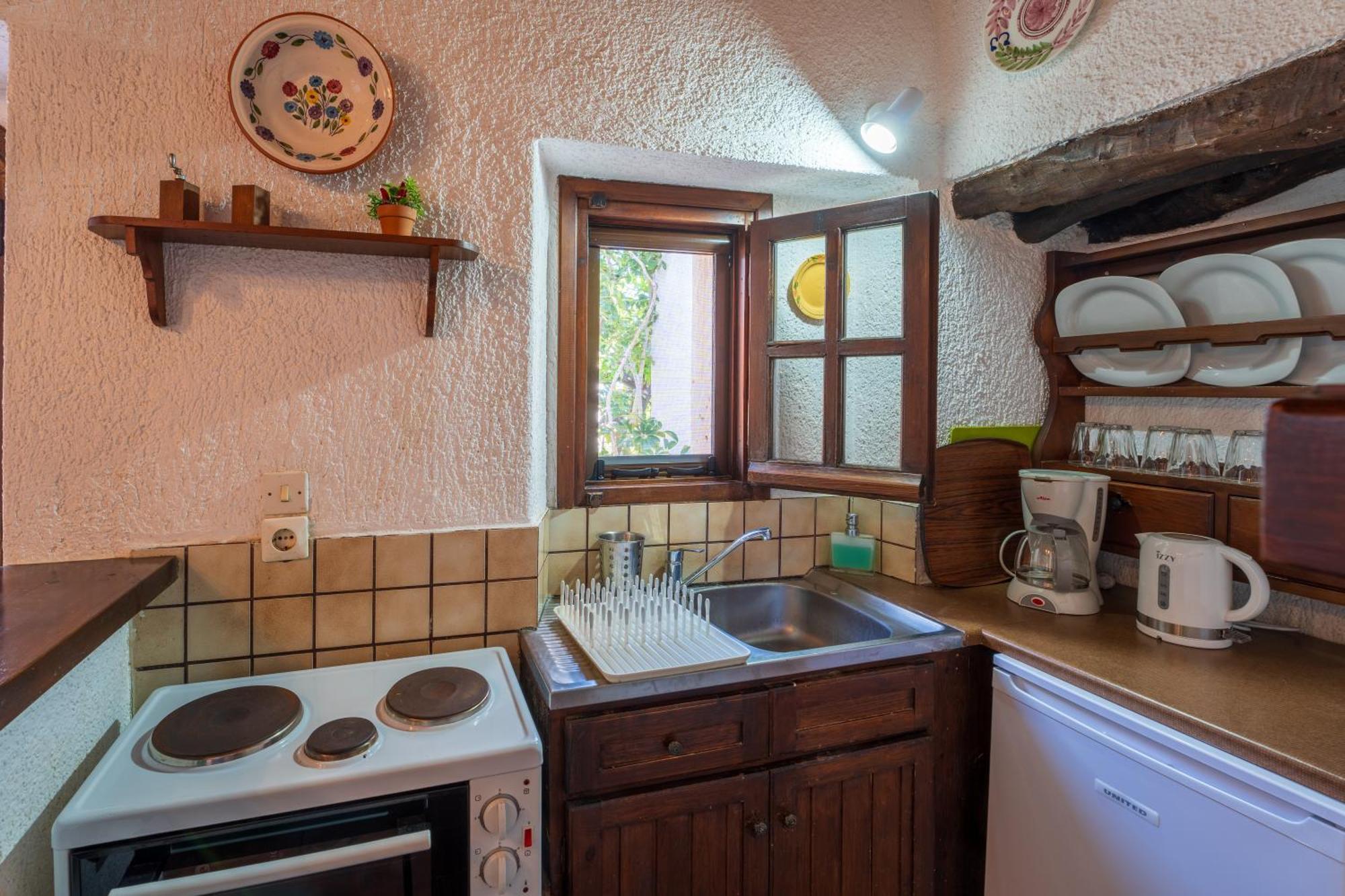 Ilianthos Traditional Maisonette