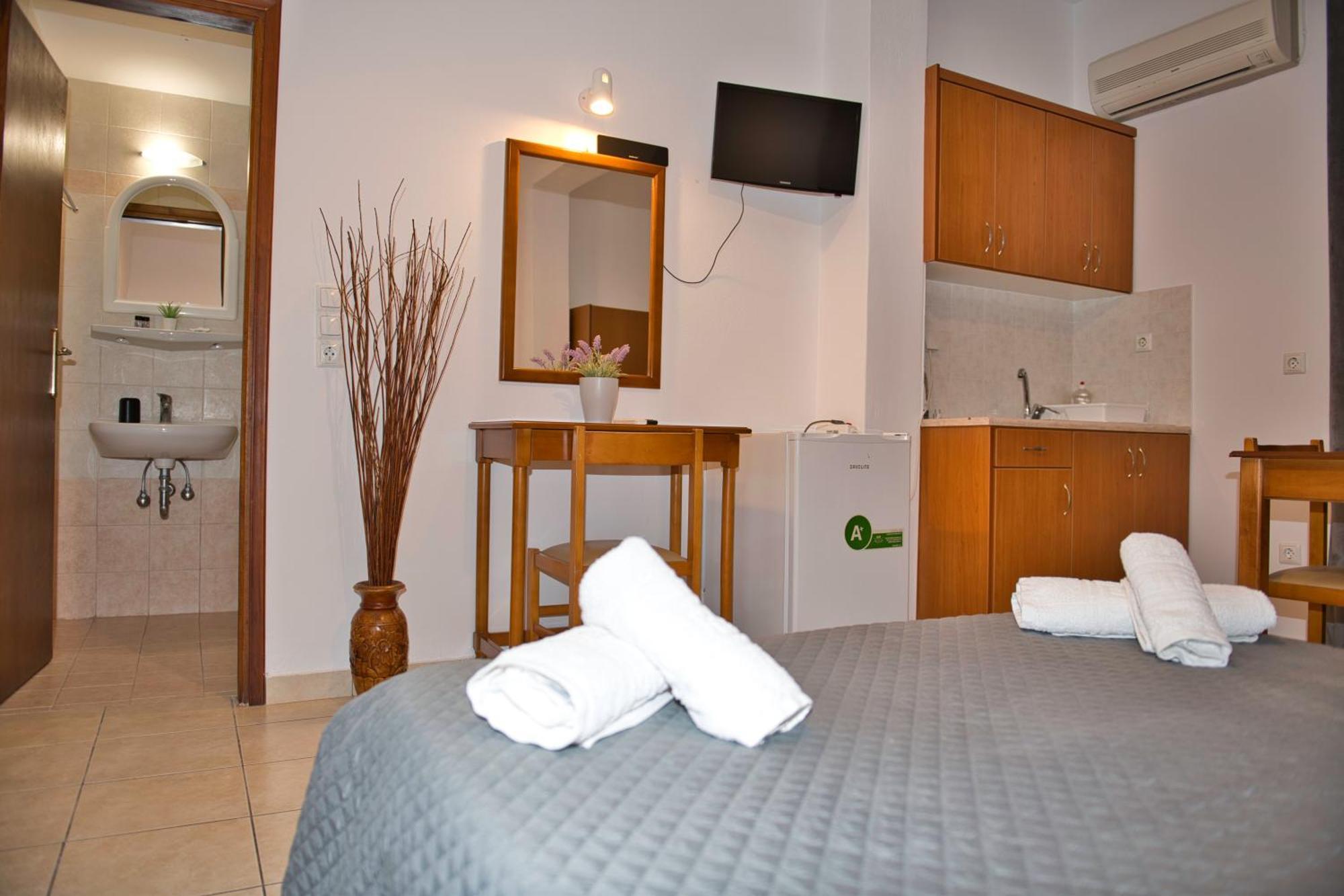 Angira 3* Kamari (Santorini)