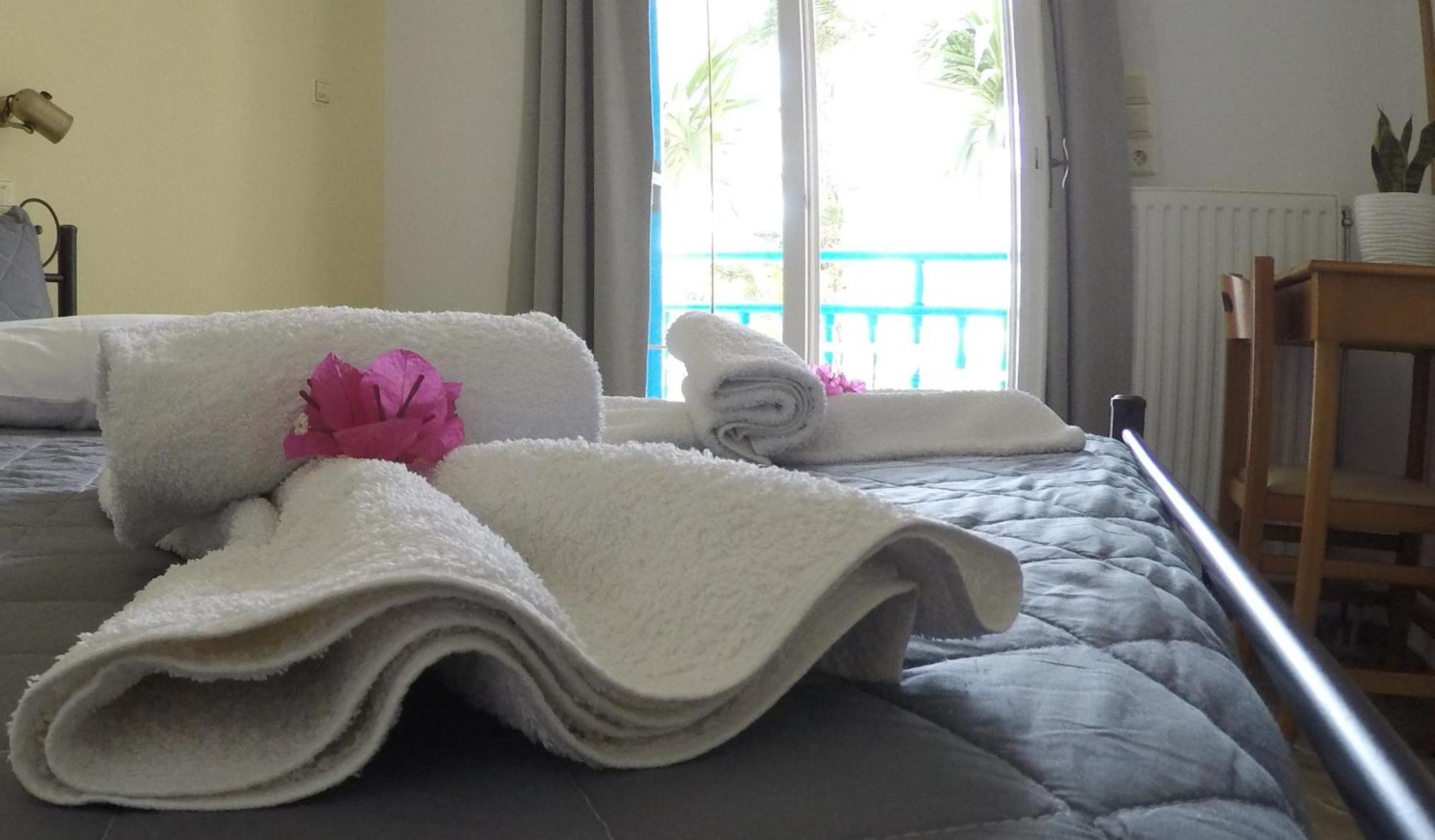 Aparthotel Zeus Kamari (Santorini)
