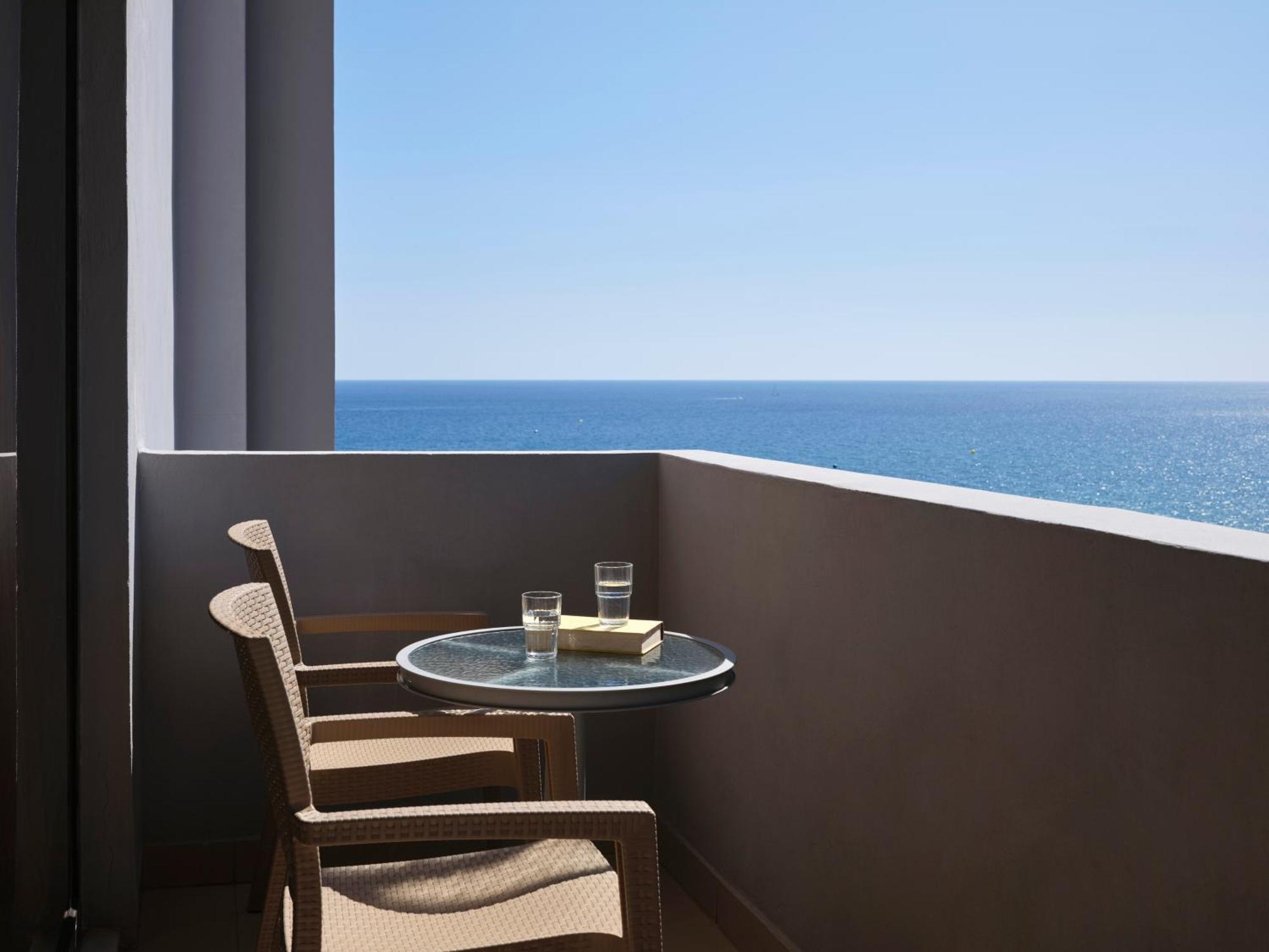 Hotel Esperos Mare & 4*