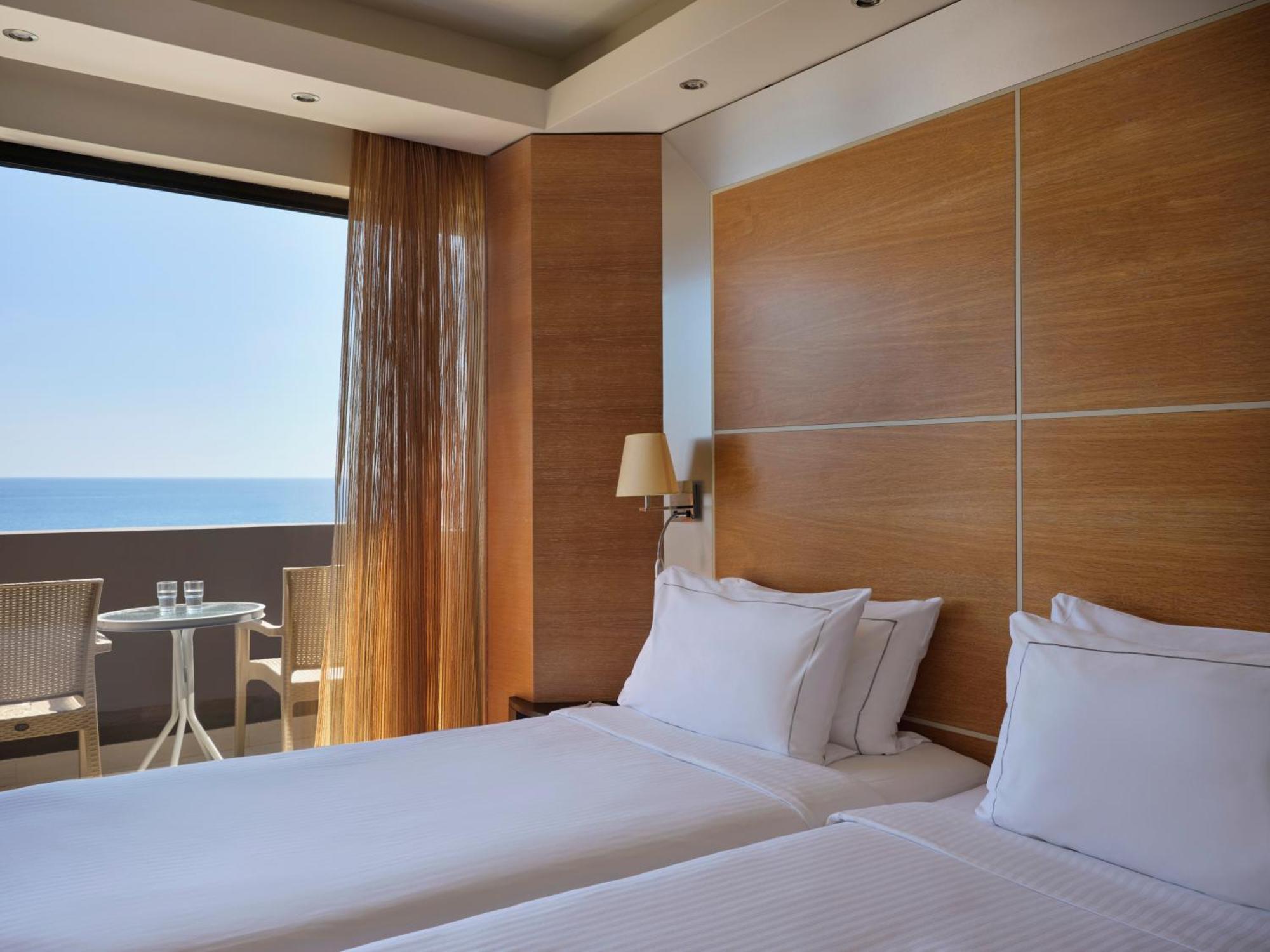 Esperos Mare & Hotel