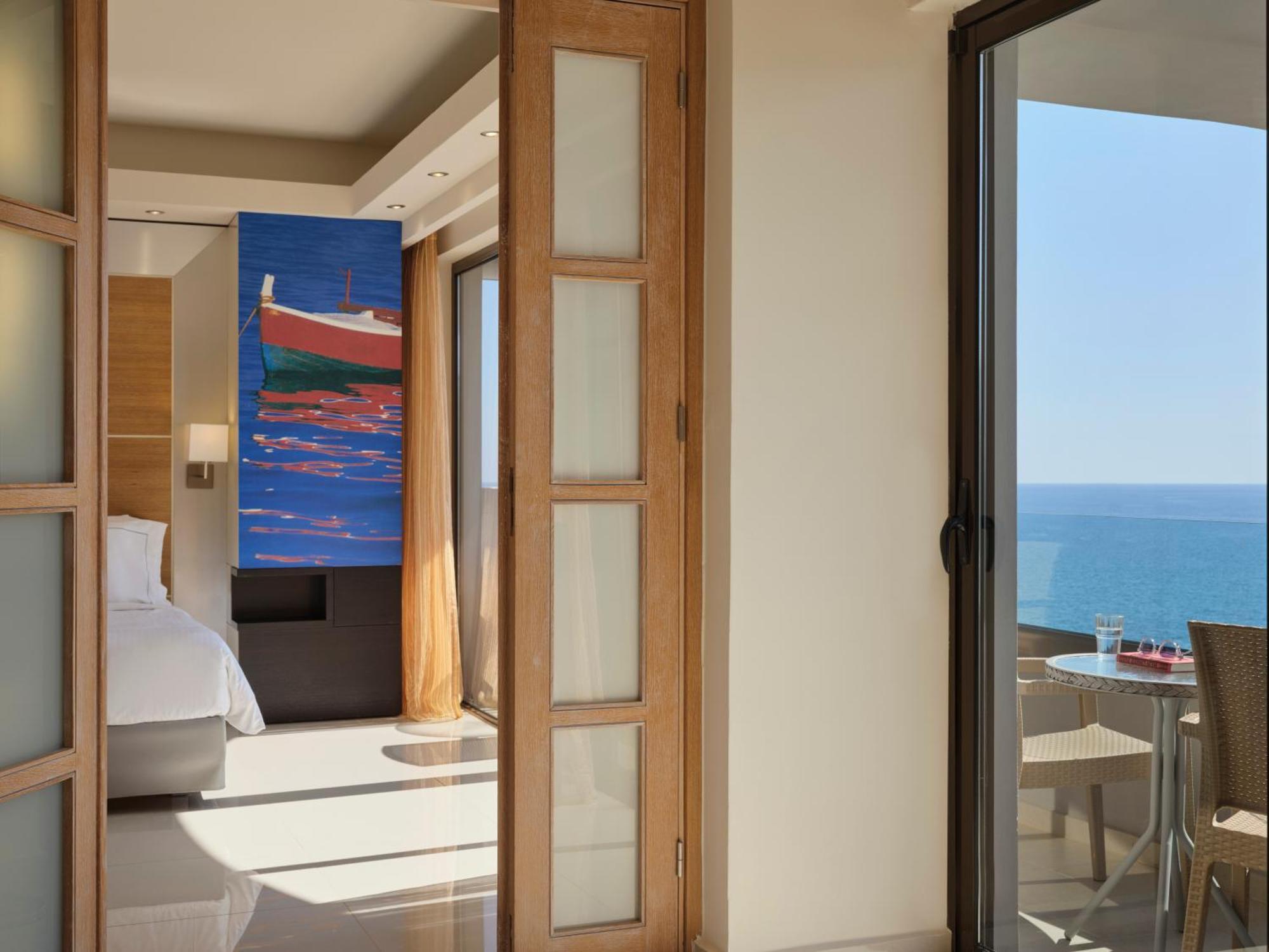 Esperos Mare & 4*