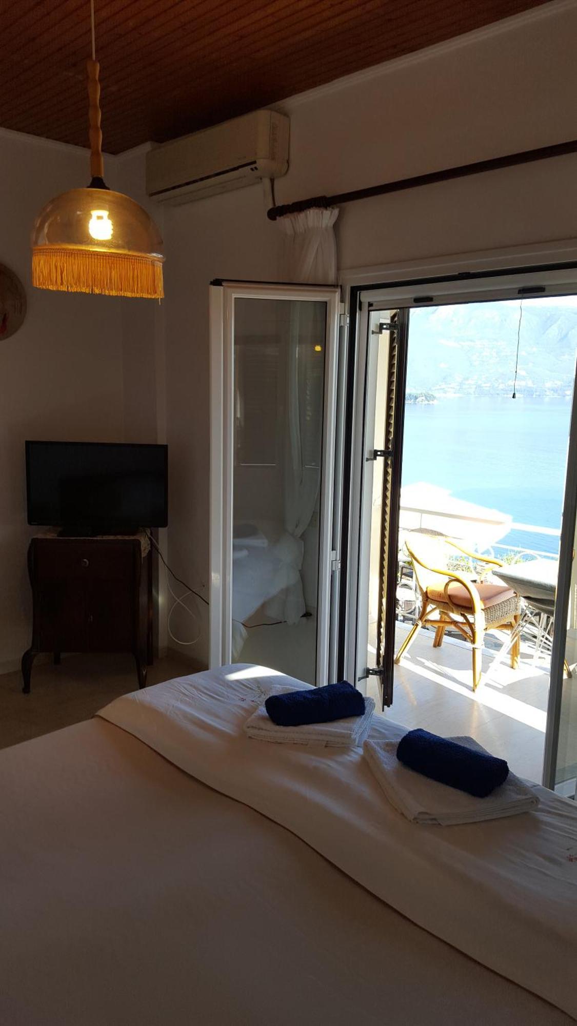 Dimitra Guest house