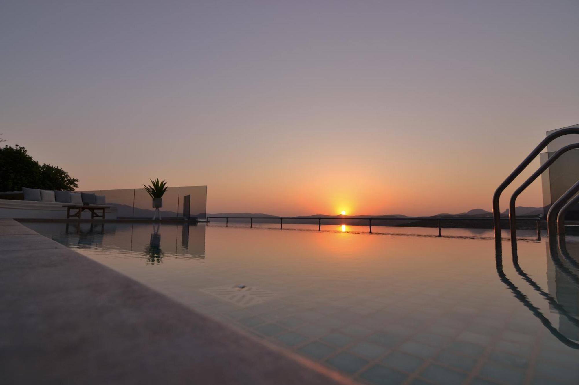 Heated Pool & Jacuzzi, Sea View - Paleokastro Luxury *