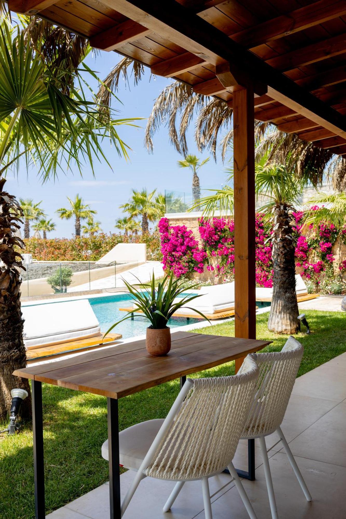 Sanimar Hotel *