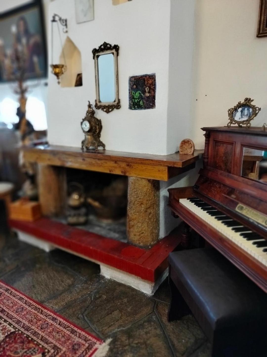 Villa Olga & *