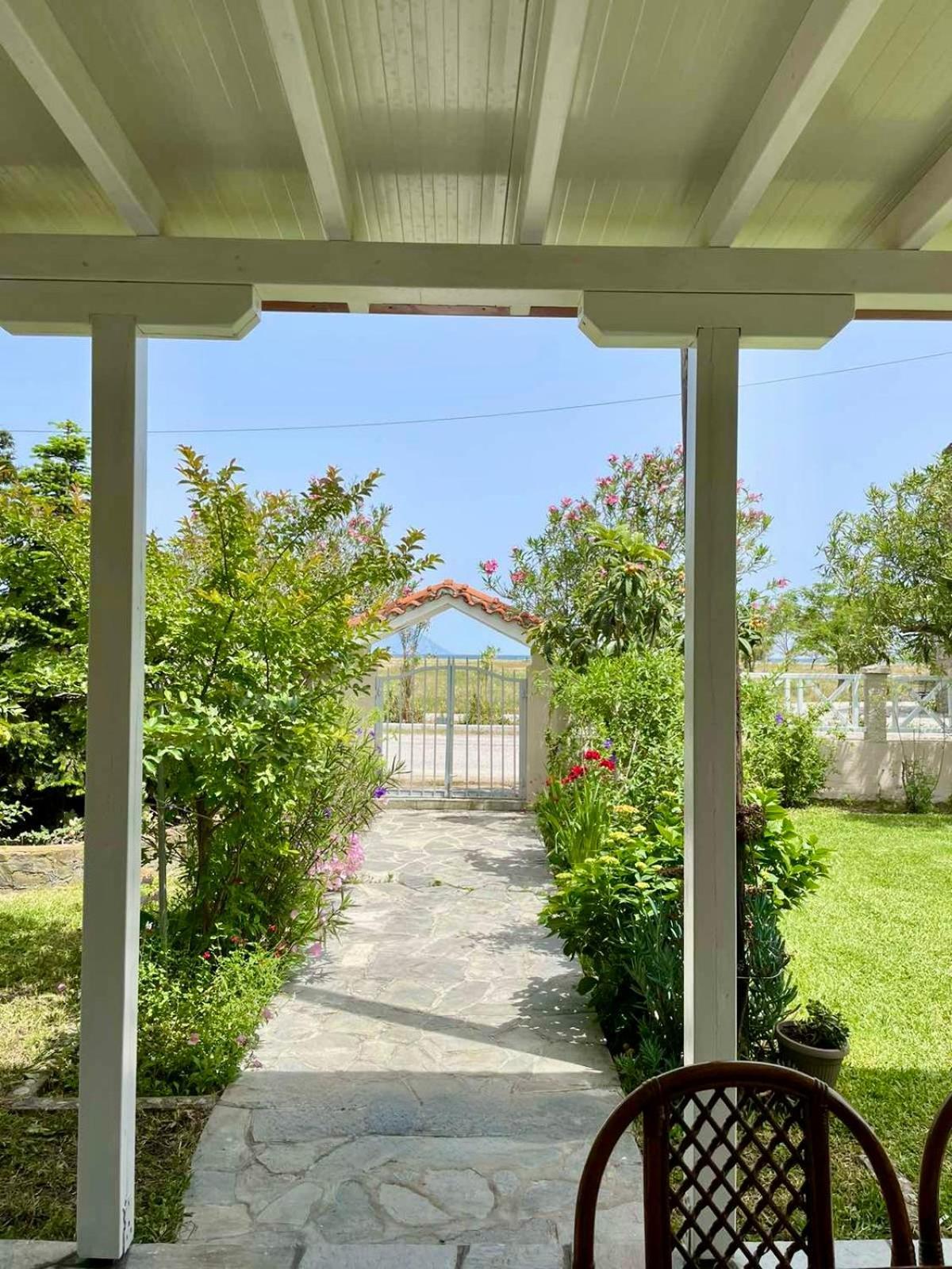 Nina Holidays Holiday home Paralia Sikias